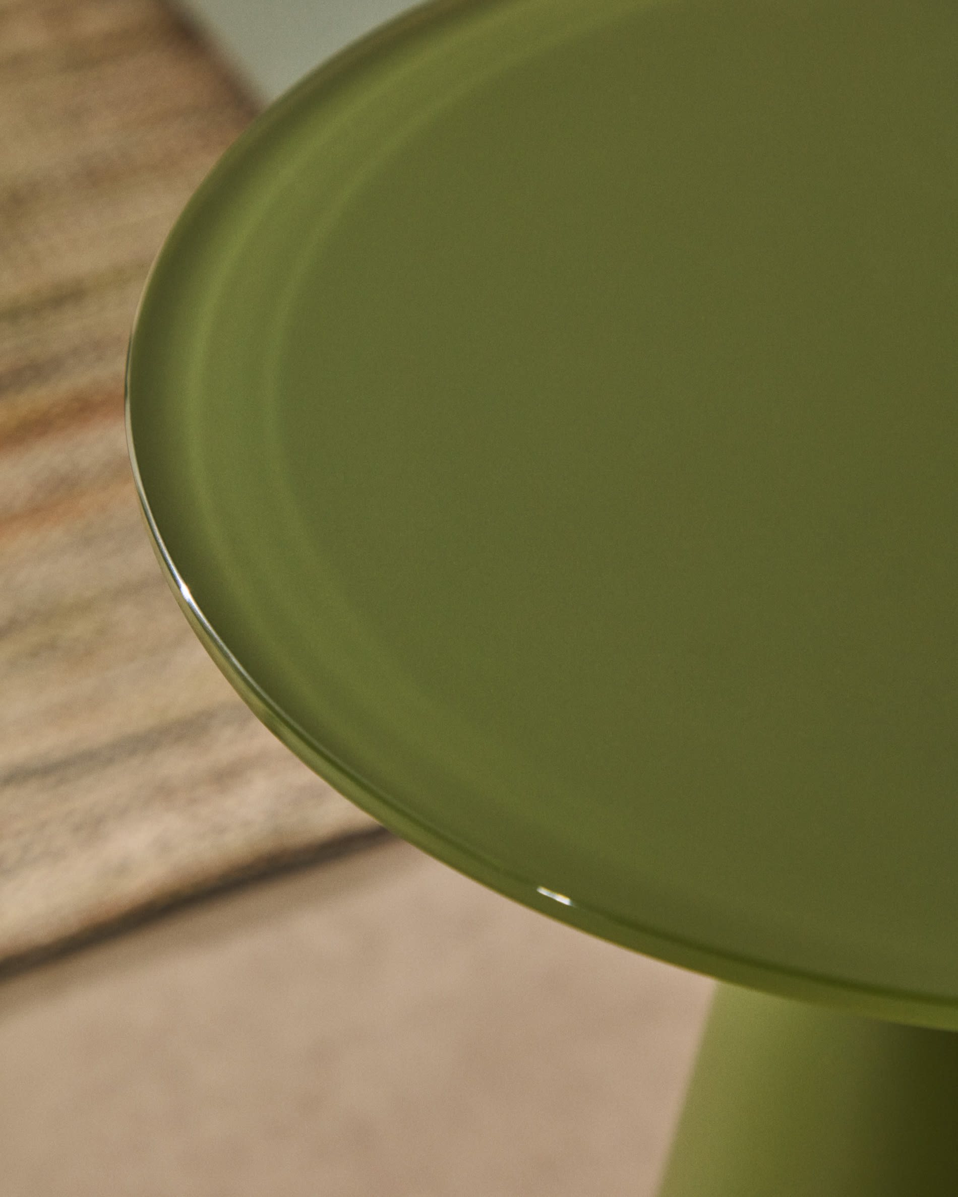 Wilshire side table with frosted tempered glass and matt green painted steel finish Ø35cm