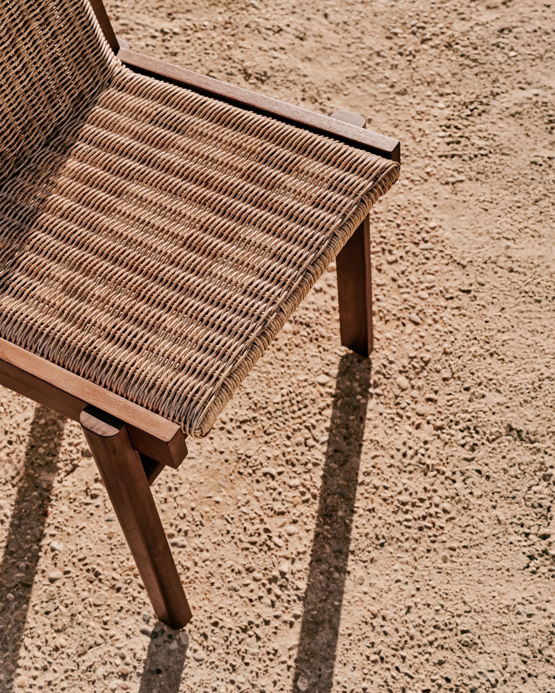 Itani chair in FSC 100% solid acacia wood and synthetic rattan