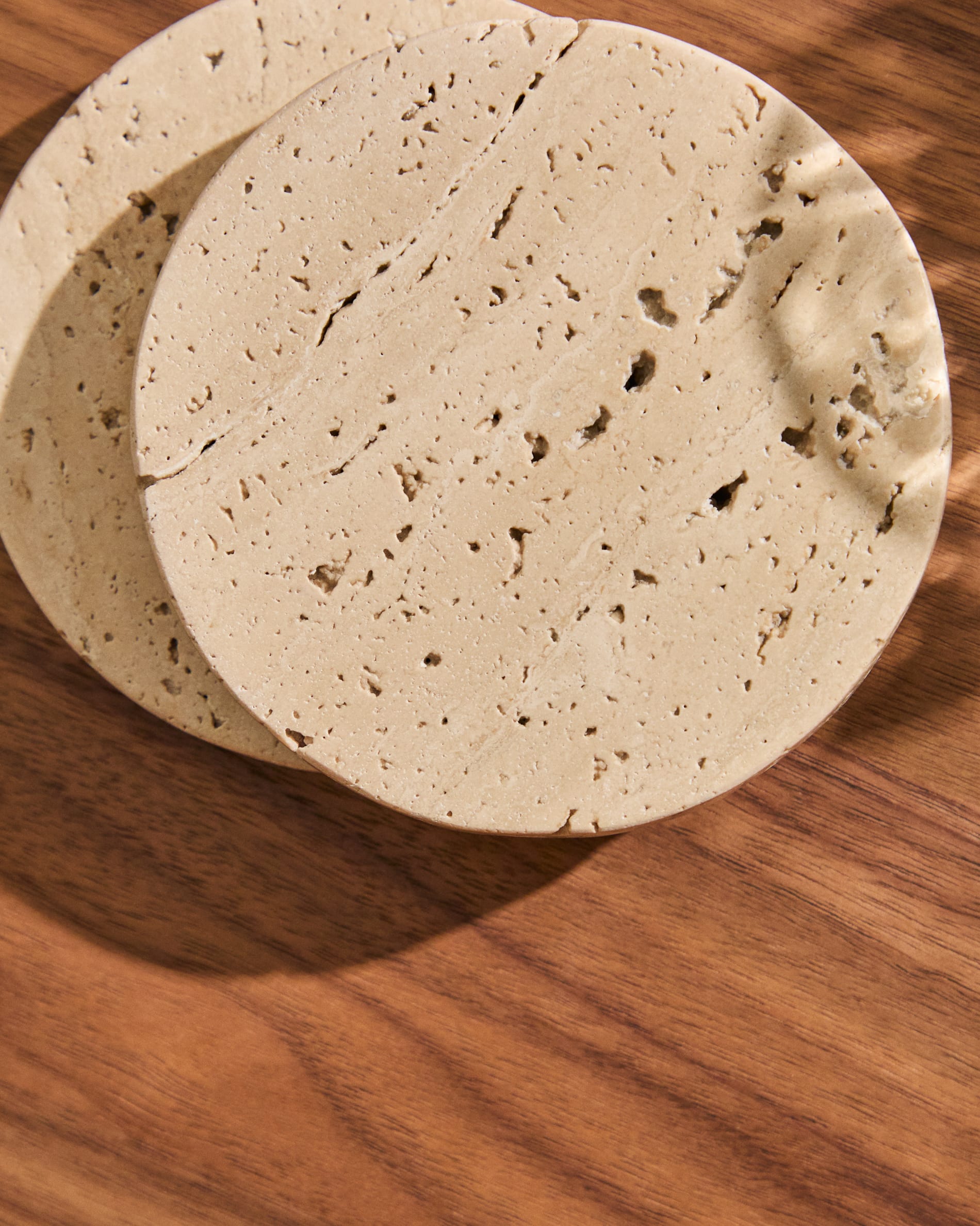 Zera set of 4 beige travertine coasters