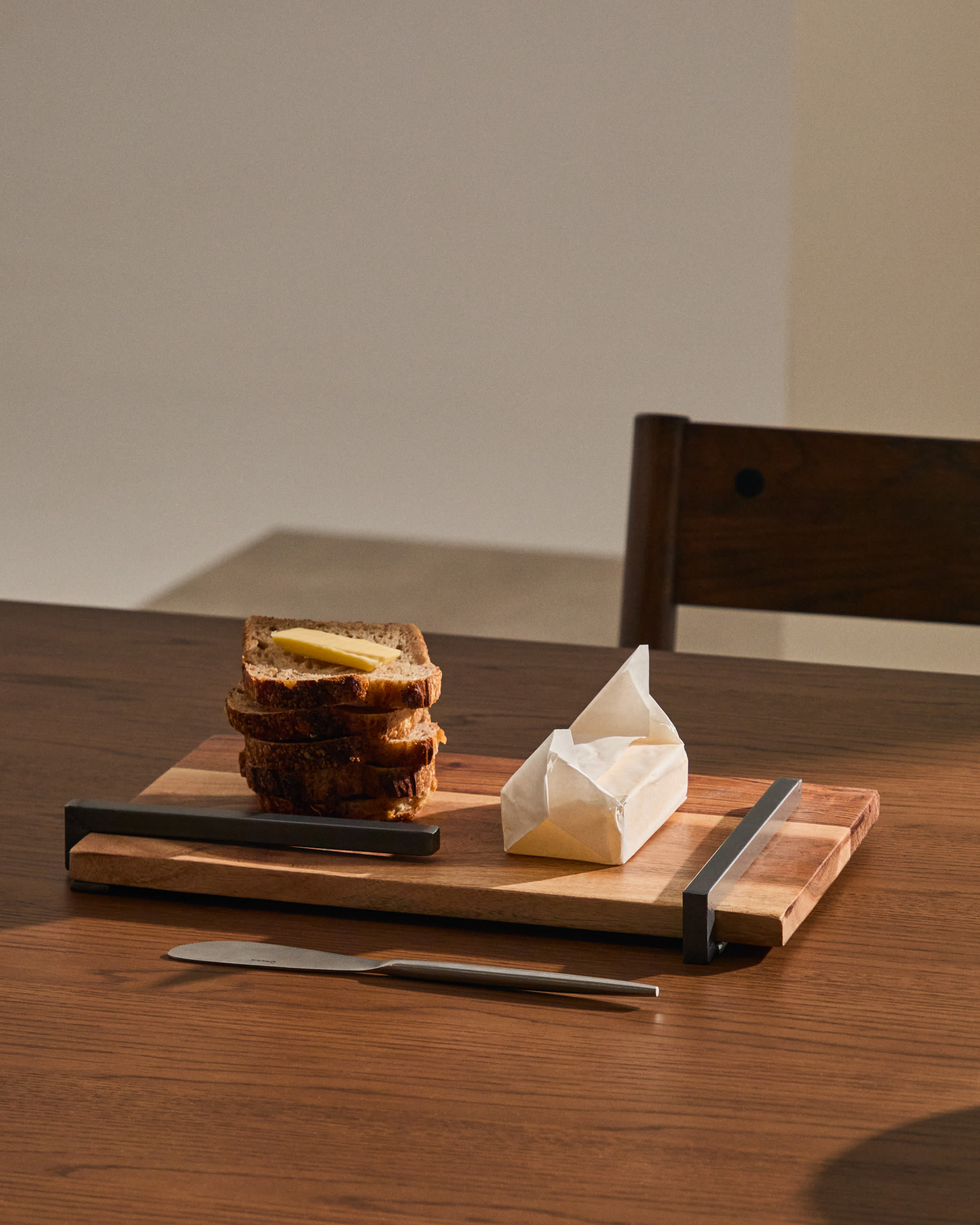 Tagliere rettangolare da portata in legno naturale per alimenti con ma