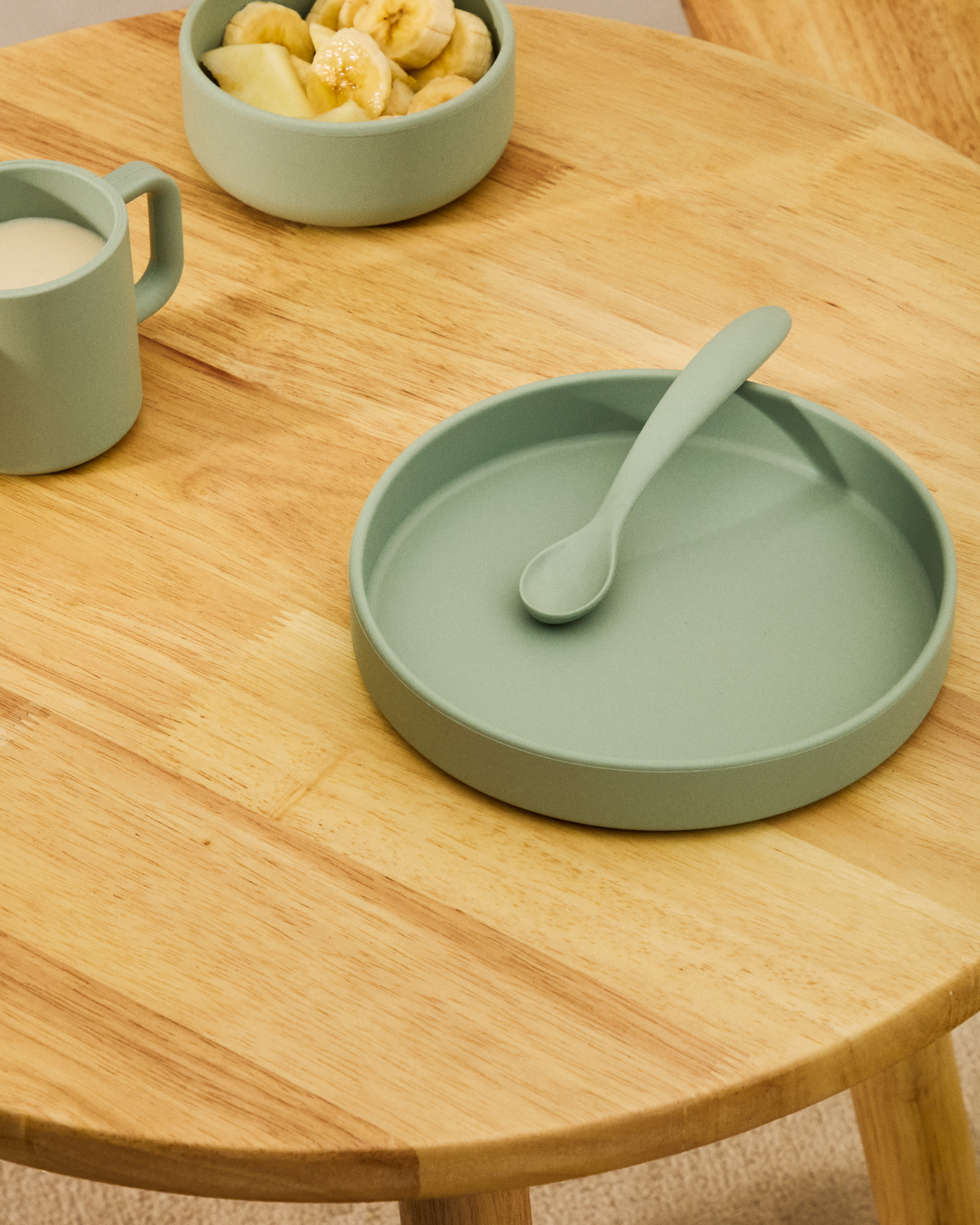 Lili plate and bowl set in turquoise silicone