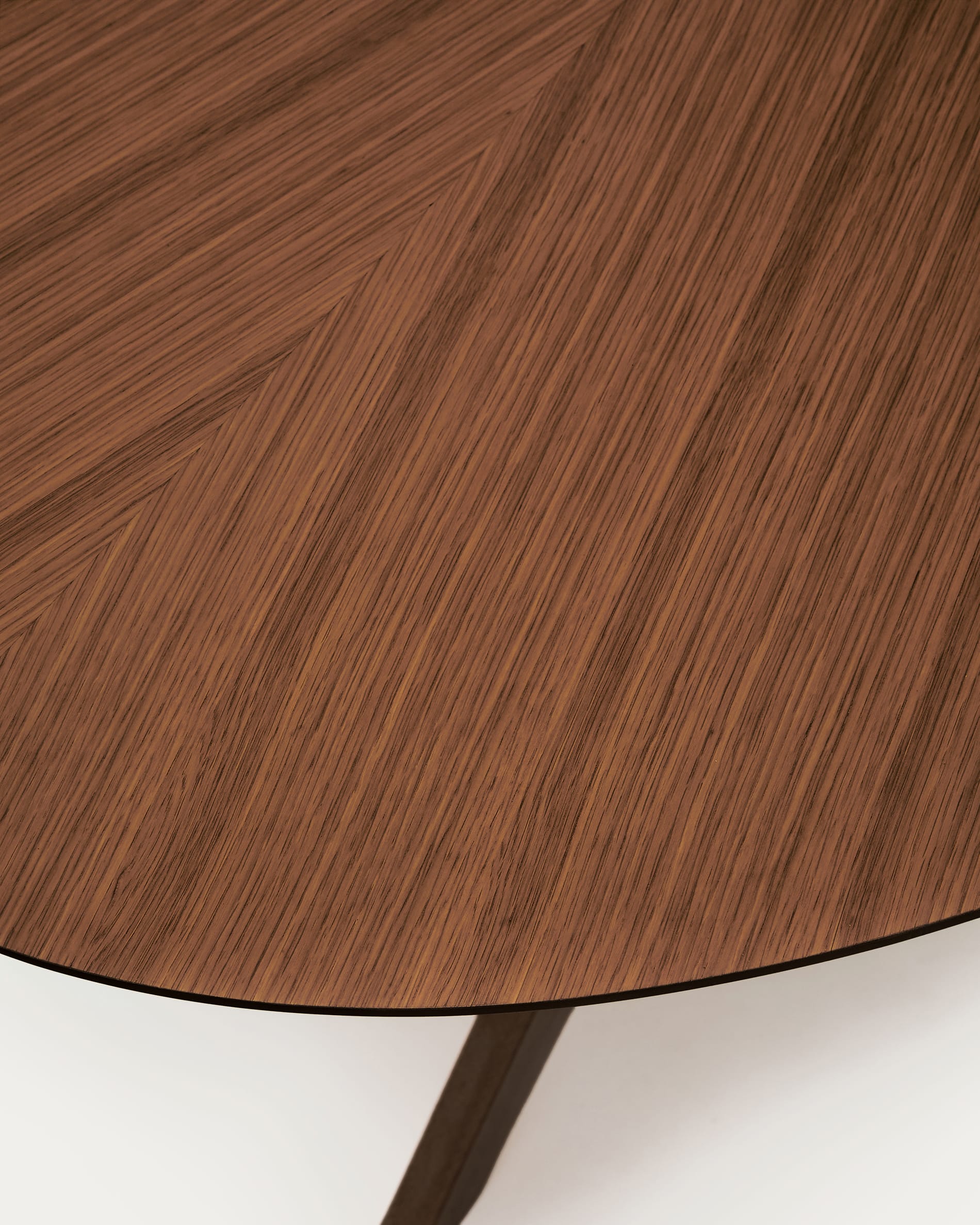 Naanim table in walnut veneer, 180 x 110 cm