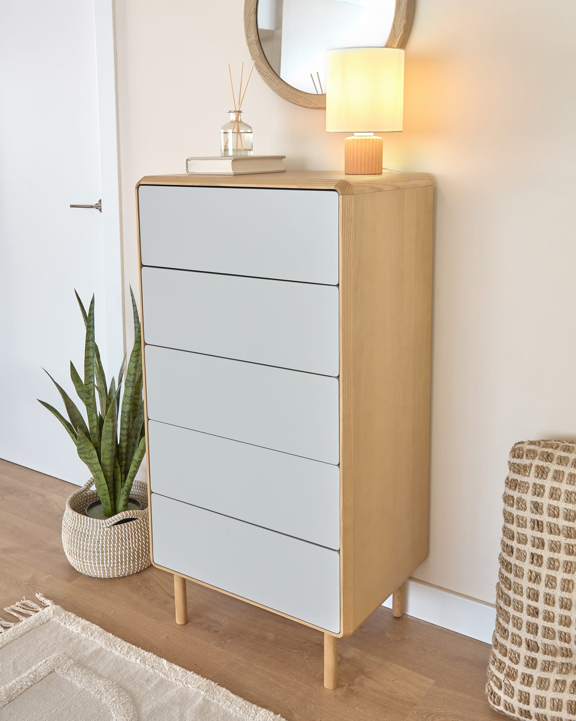 Anielle solid and ash veneer chest of five drawers 60 x 117 cm