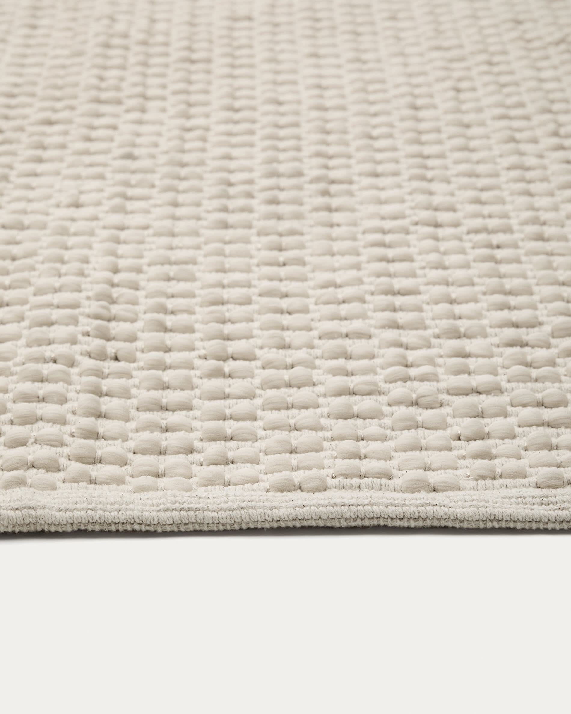 Mascarell white cotton and polyester rug 160 x 230 cm
