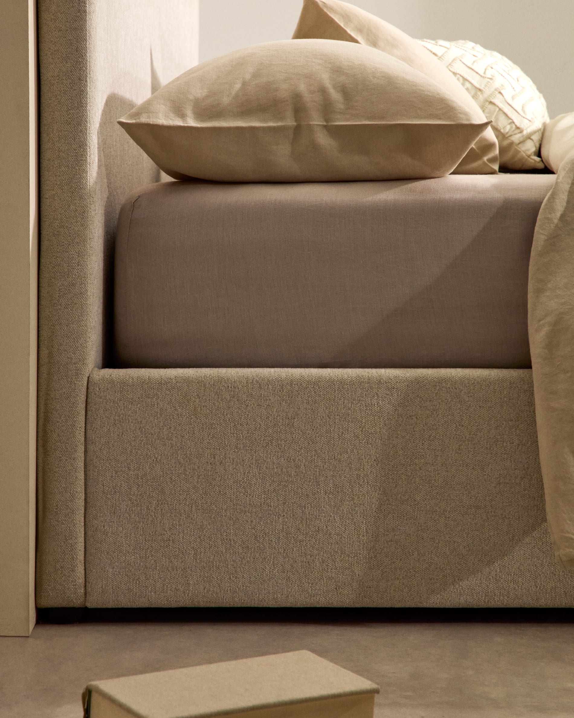 Nahiri beige chenille lift-up storage bed for a 150 x 200 cm mattress