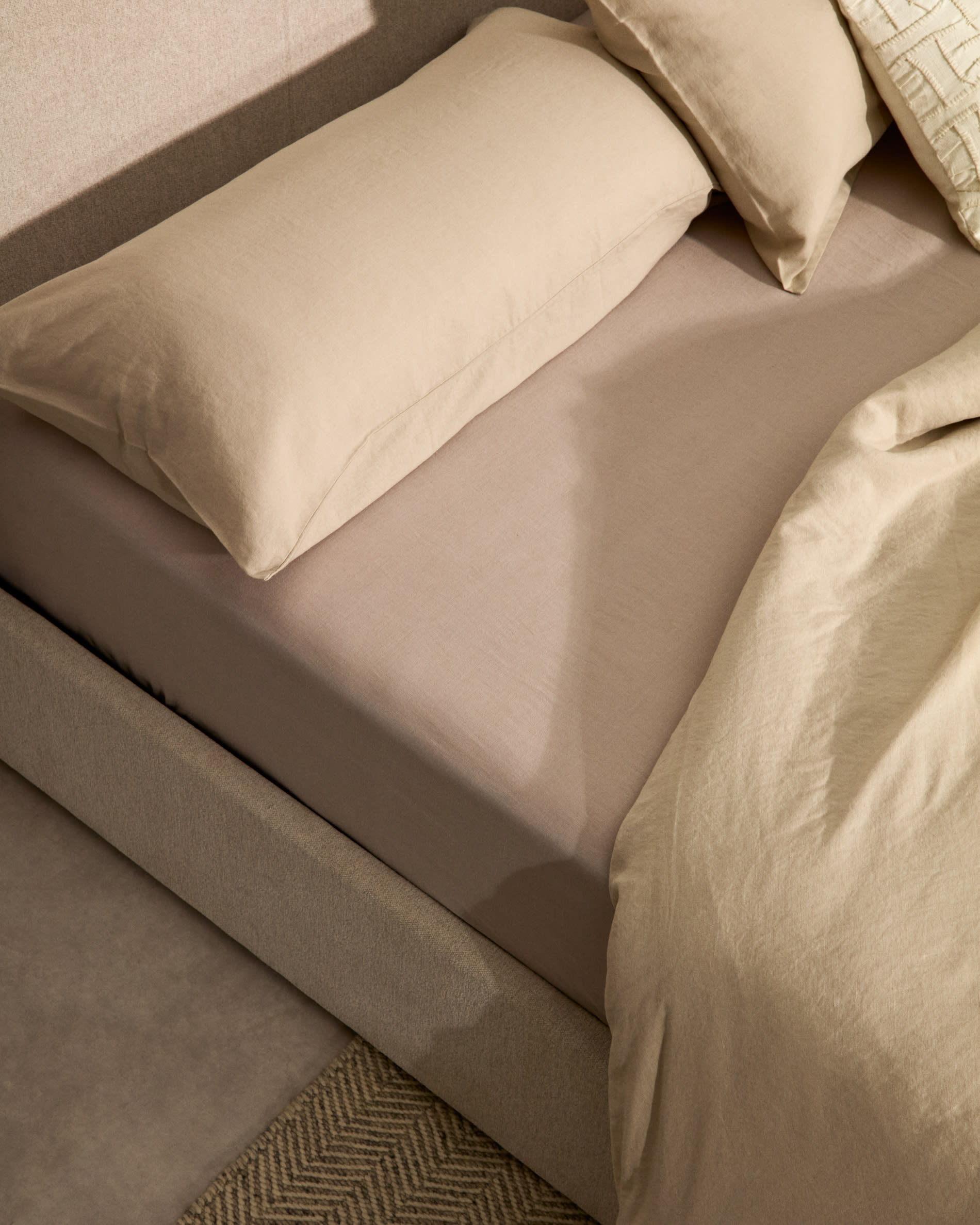 Simmel ecru linen blend adjustable bottom sheet for 160 cm bed