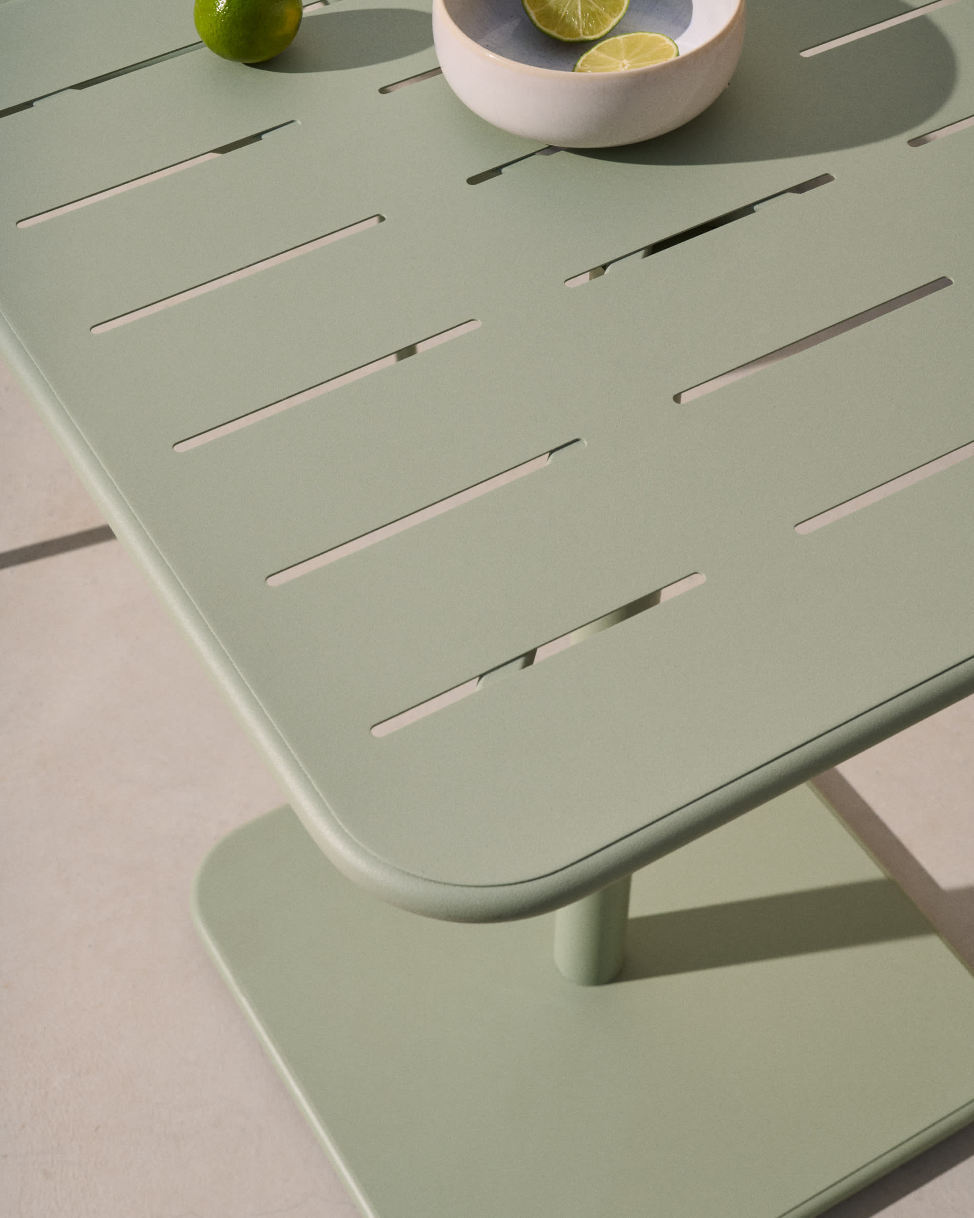 Brai outdoor table in turquoise galvanised steel 70 x 70cm