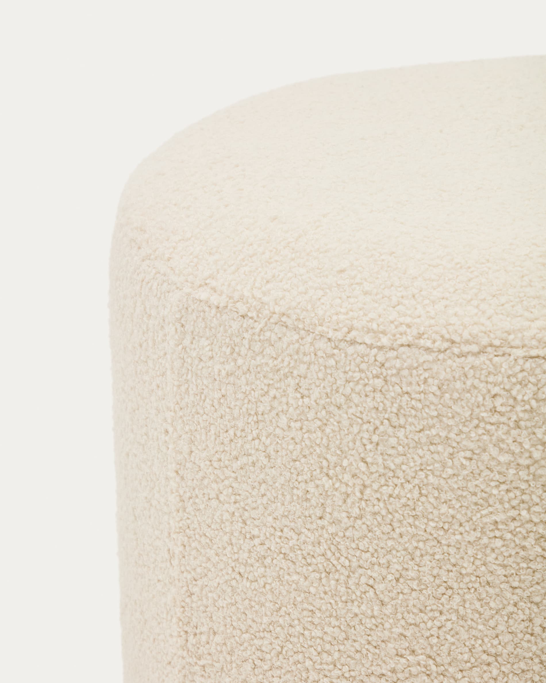 Kaeli footrest with removable cover in ecru bouclé Ø 60 cm