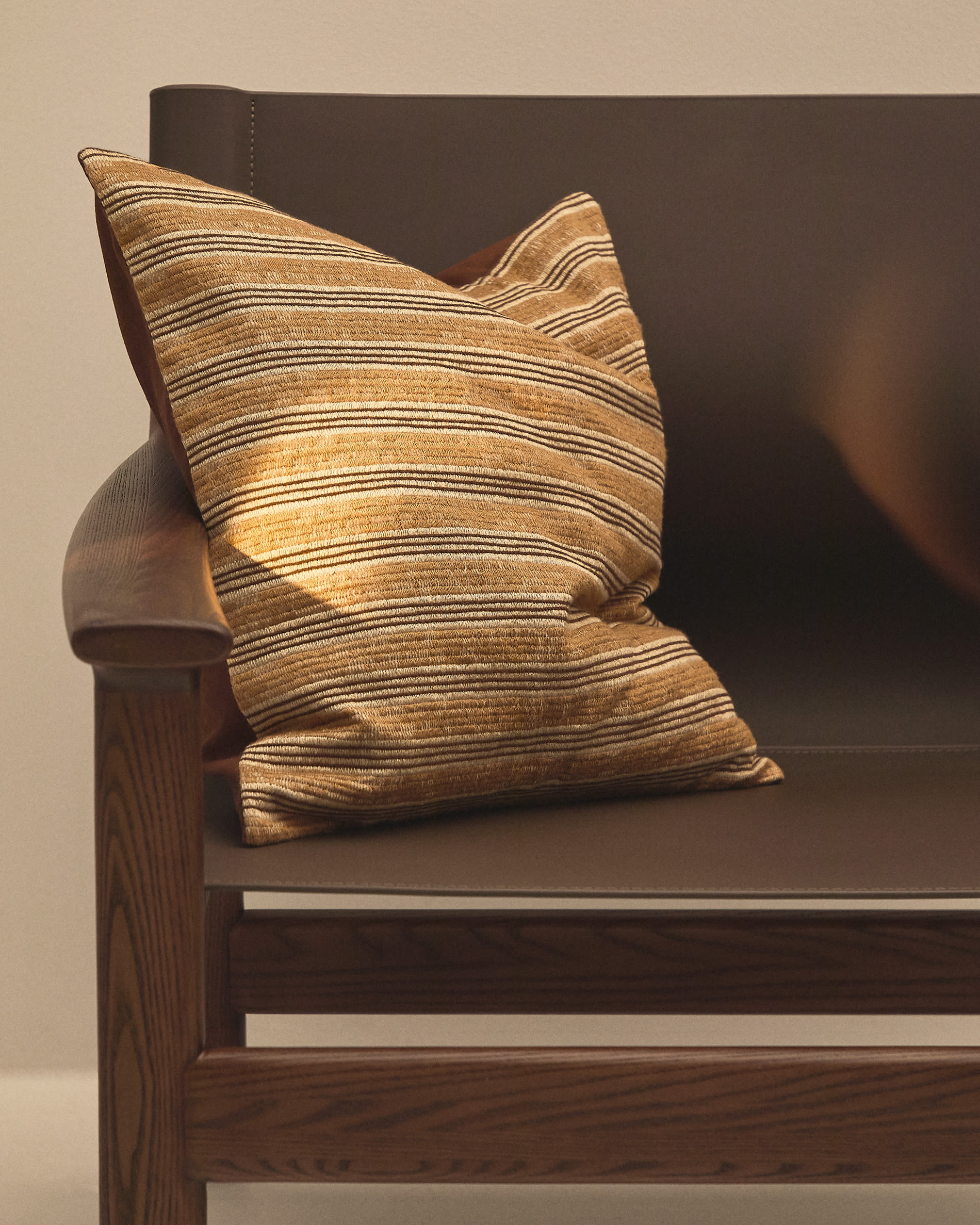 Tavina 100% cotton cushion cover with brown embroidery 50 x 50cm