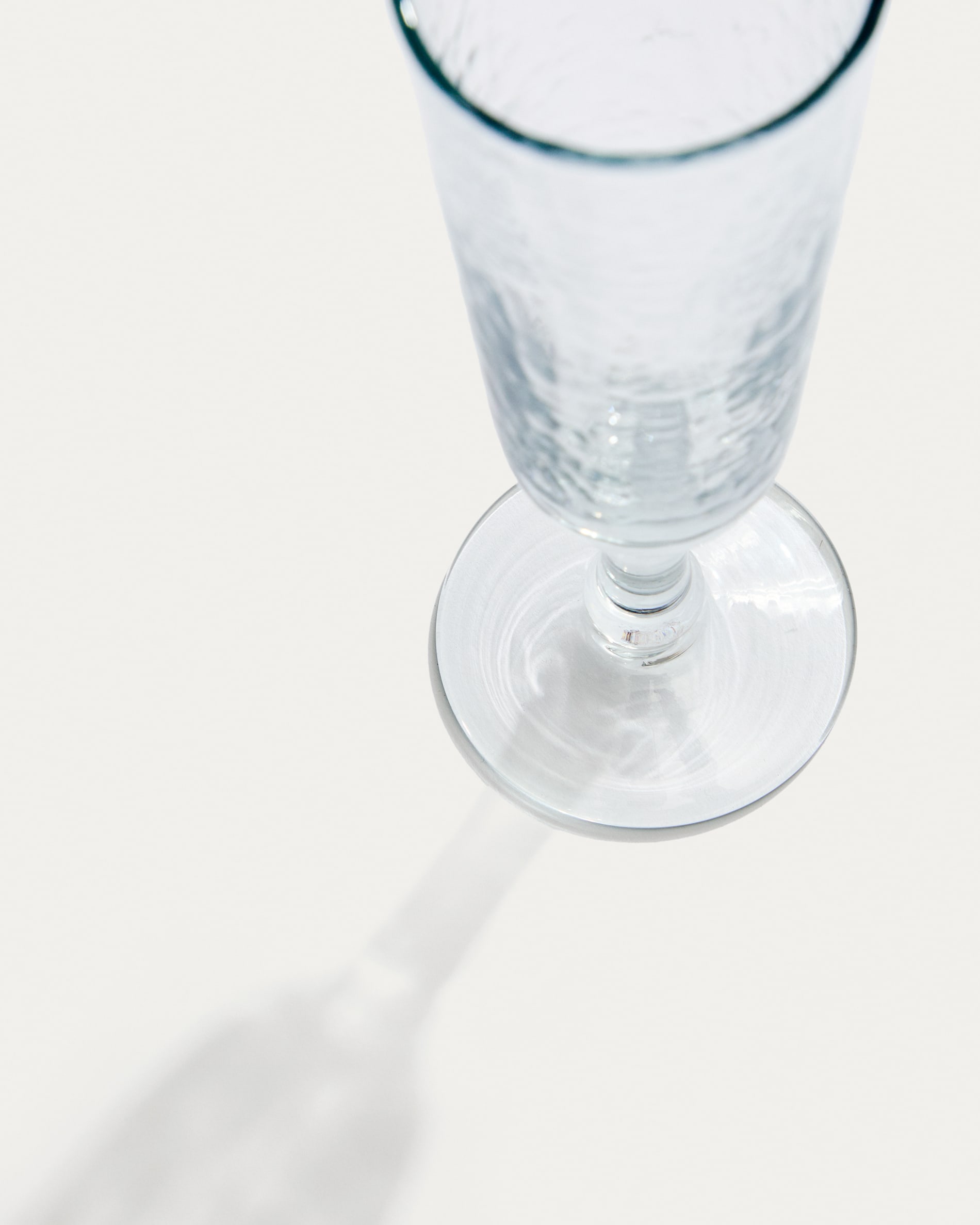 Sileia wine glass made of transparent recycled glass