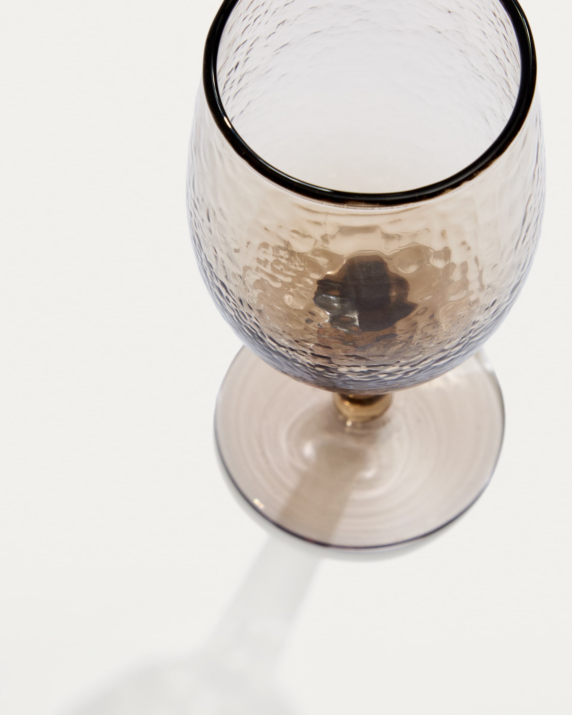 Sileia wine glass made of brown recycled glass