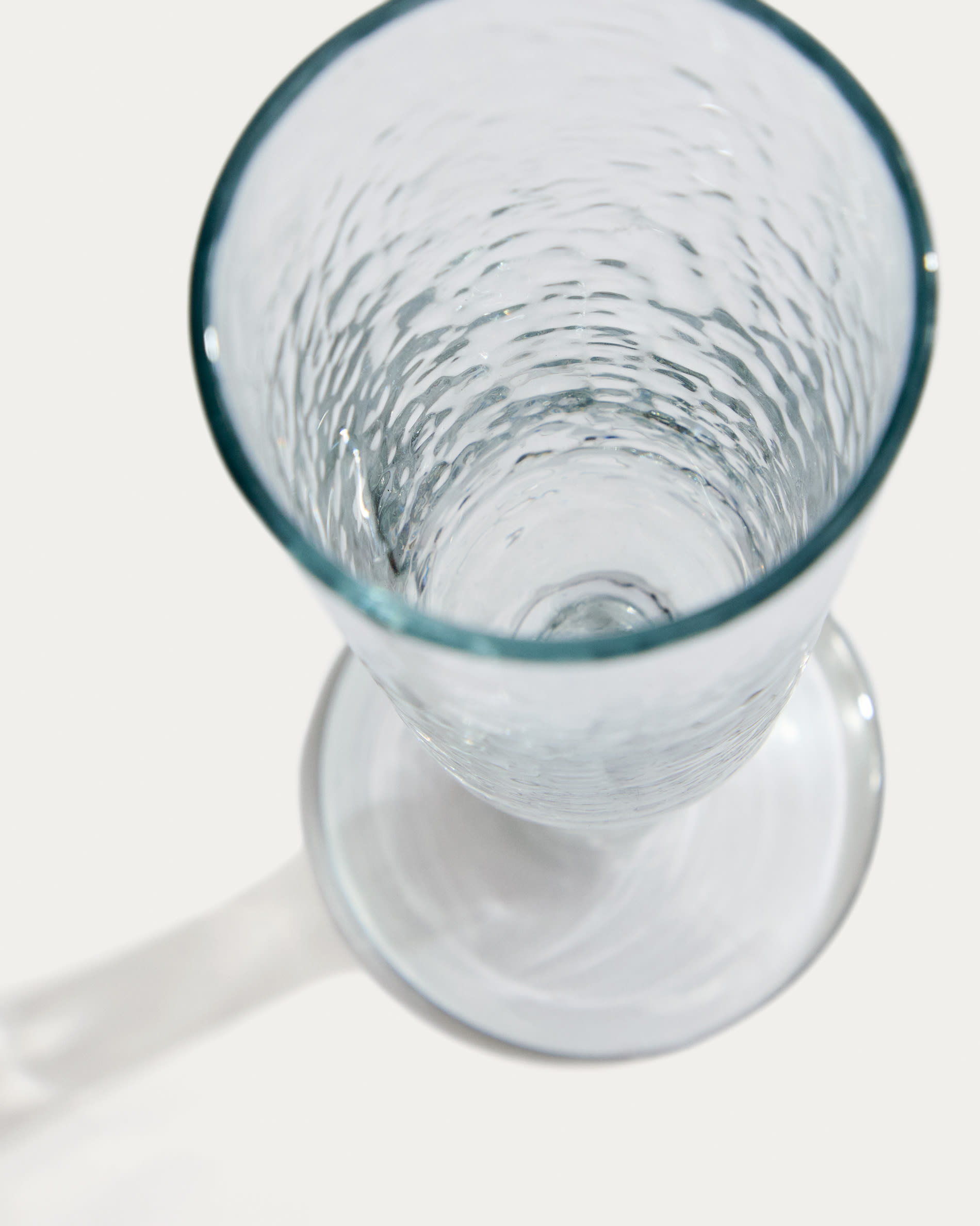 Sileia wine glass made of transparent recycled glass