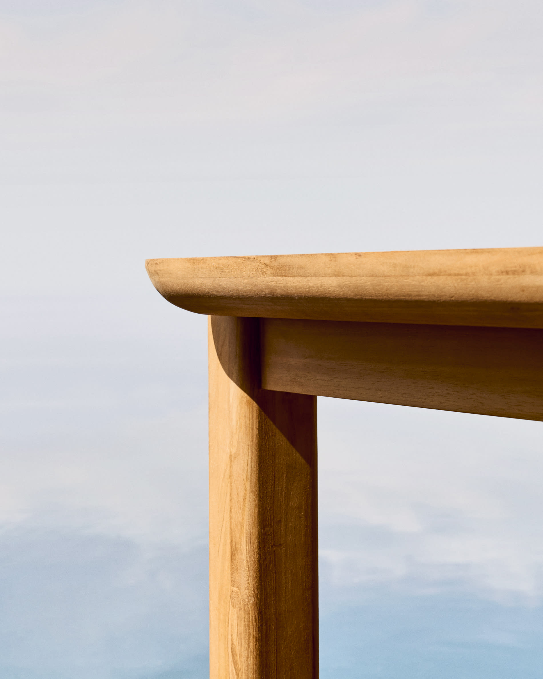 Icaro table made from solid teak wood, 220 x 102 cm, FSC 100%