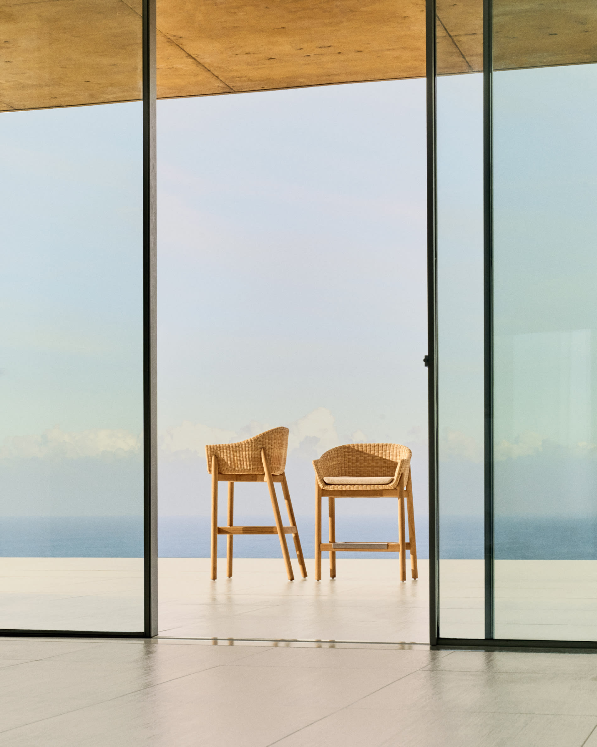 Galea stool in FSC 100% solid teak wood and synthetic rattan 65cm