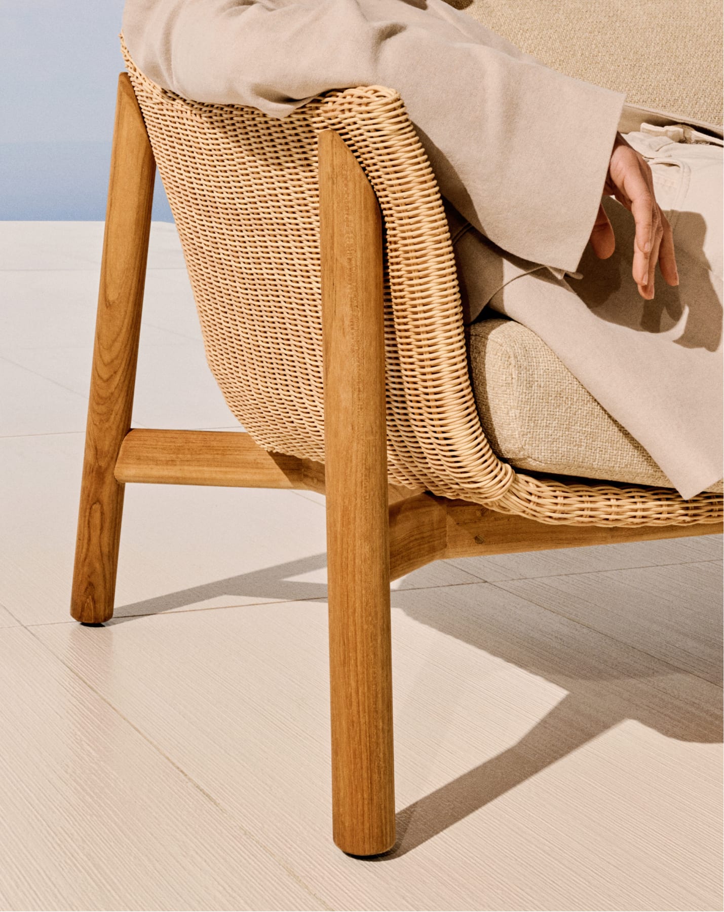 https://d.media.kavehome.com/image/upload/v1747033804/cms/img-landing-premium-ss25-07.jpg