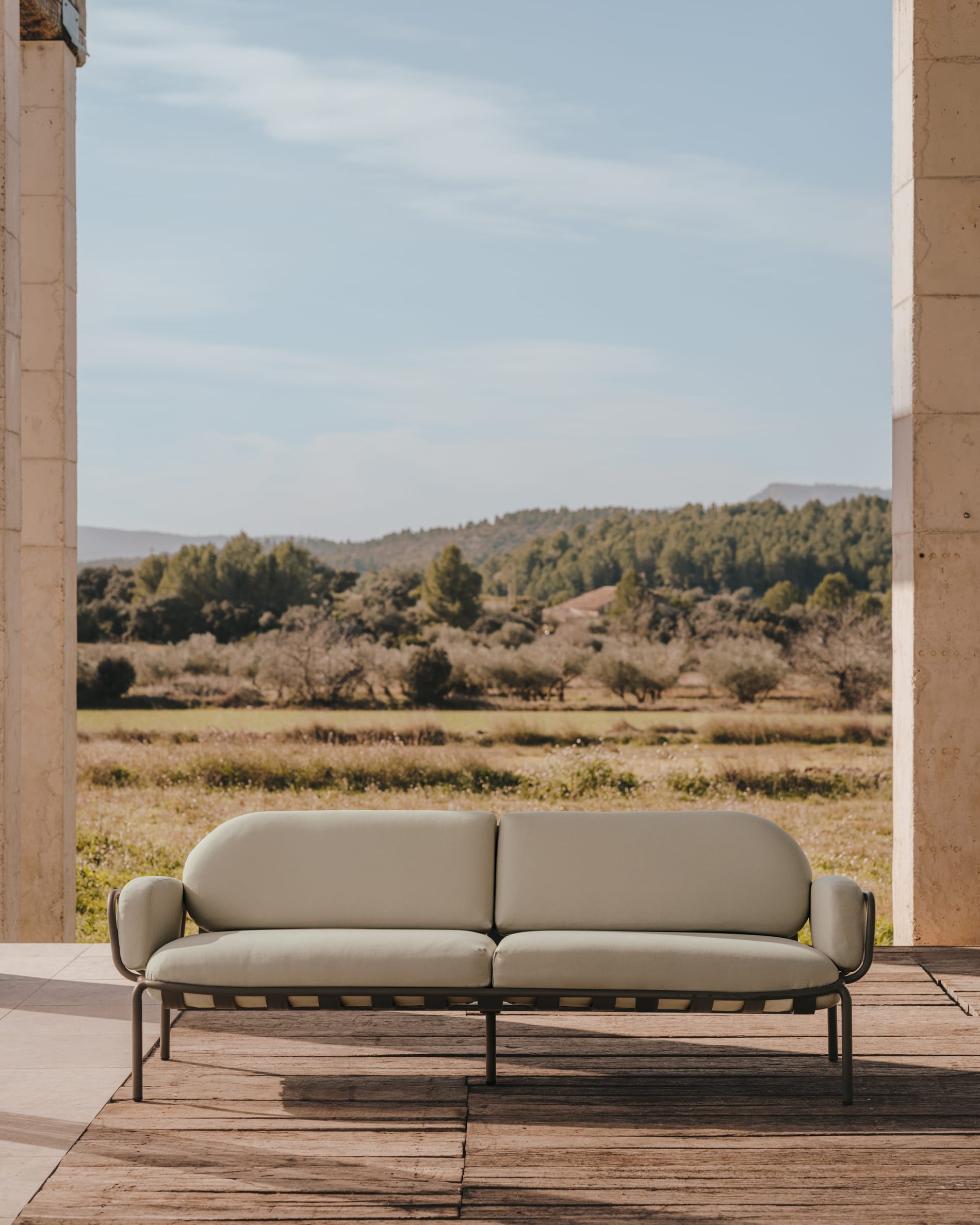 Joncols outdoor aluminium 3 seater sofa with powder coated grey finish, 224 cm