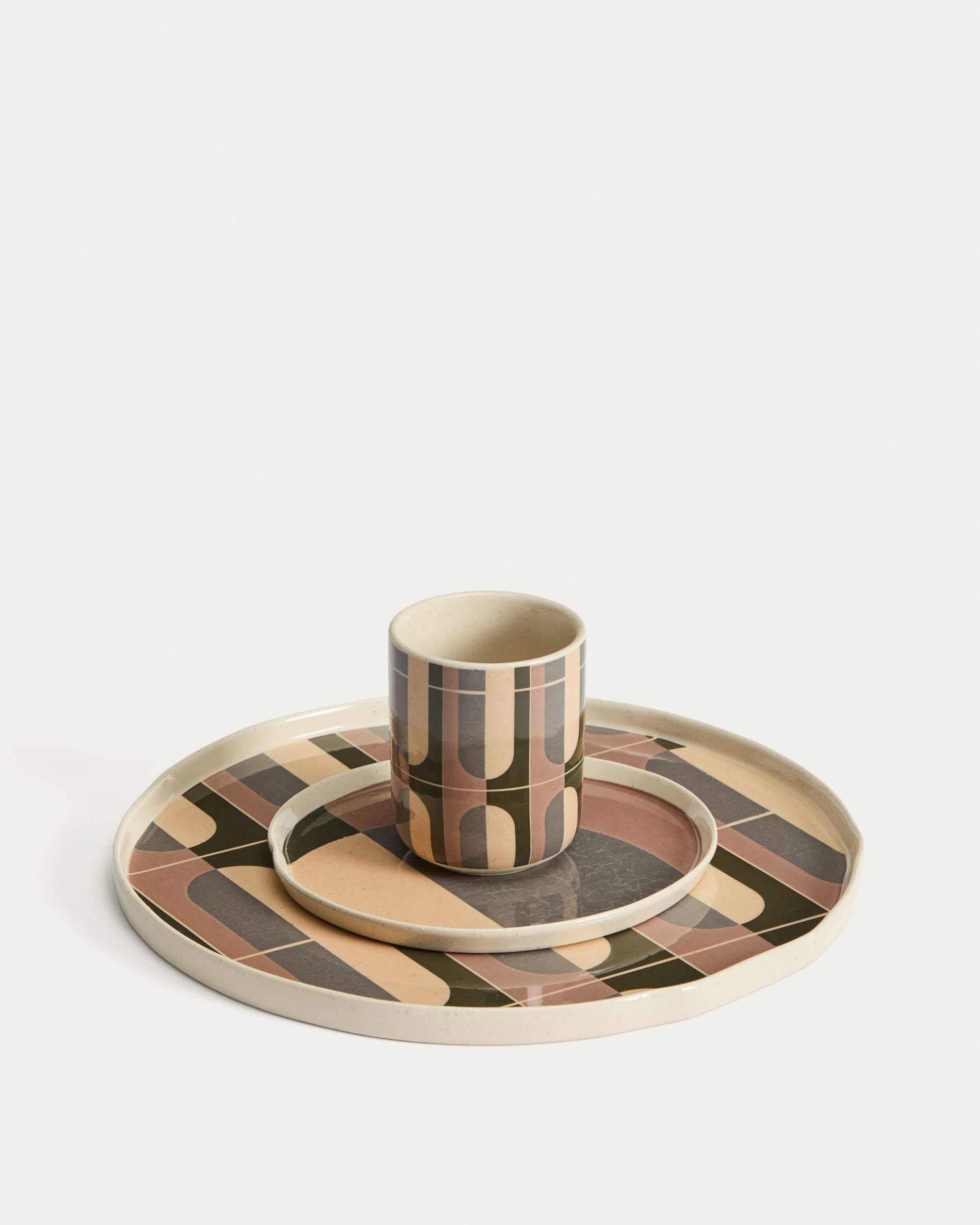Julnet dinner plate in brown ceramic