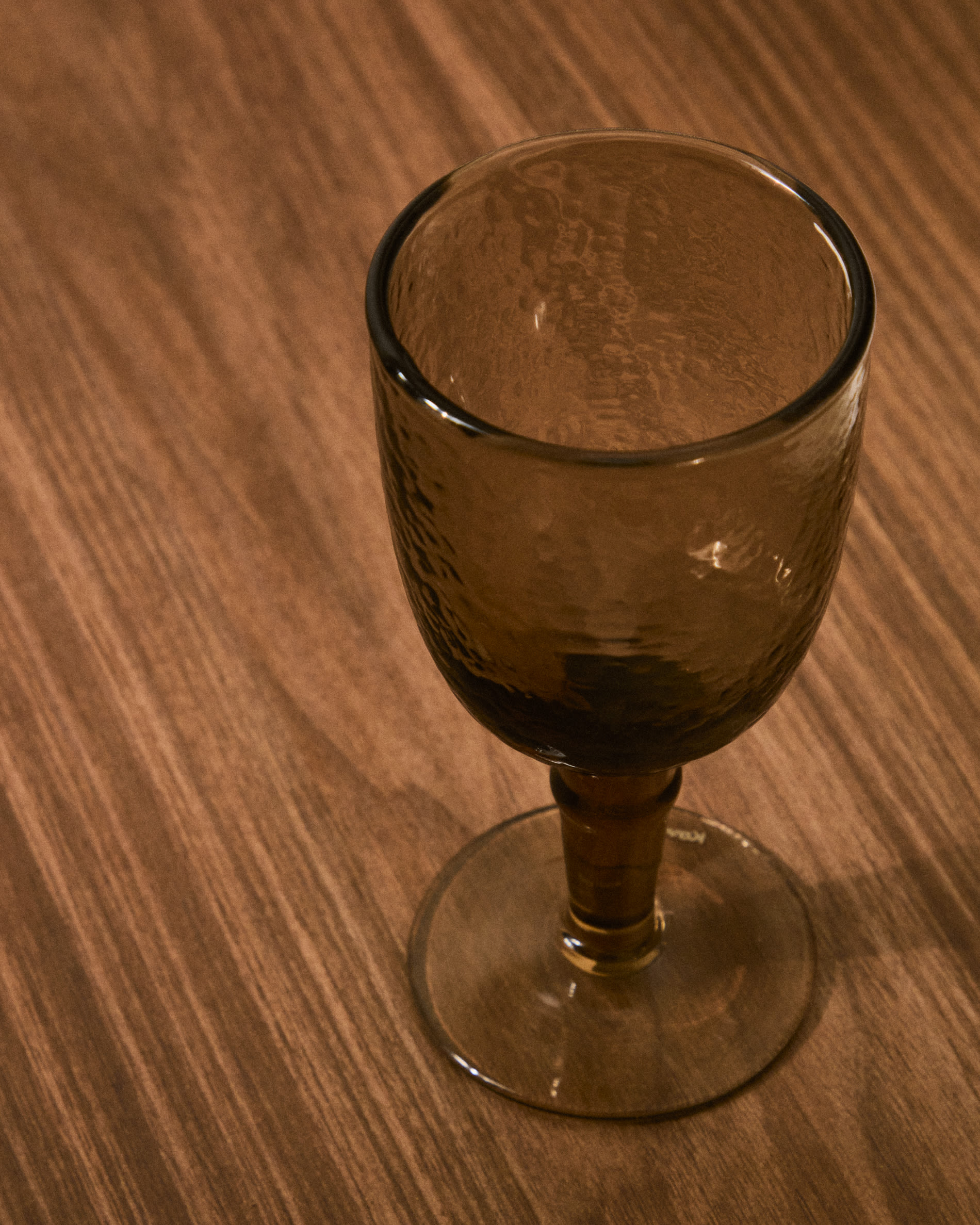 Sileia wine glass made of brown recycled glass