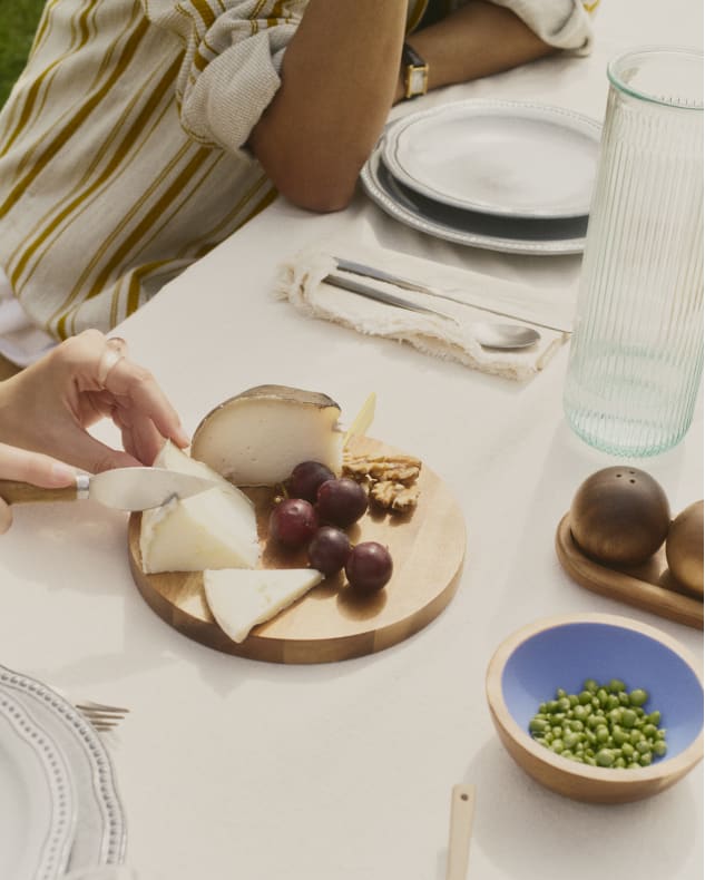 Mesa Tabla Quesos+Cuberteria