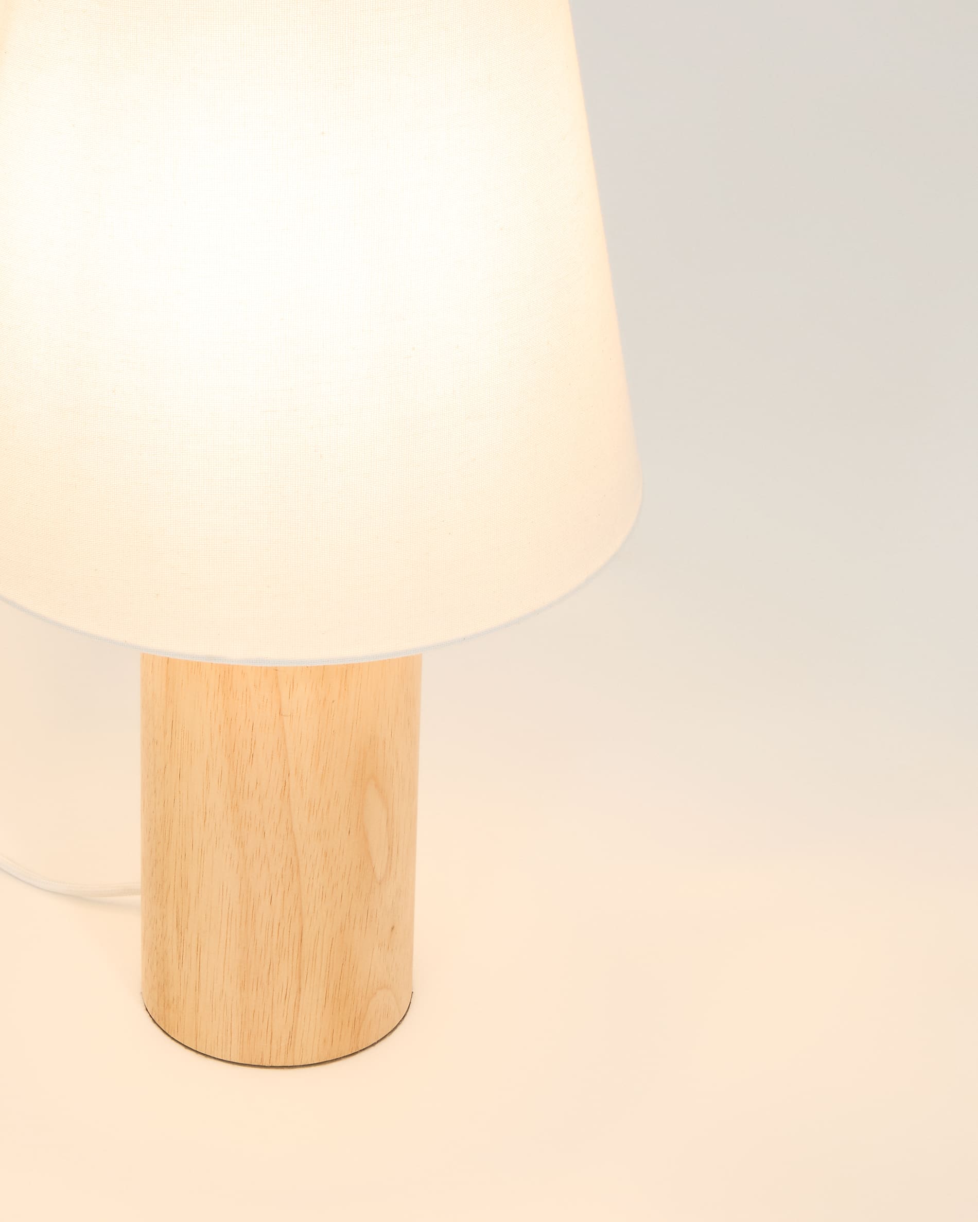 Marga table lamp made from solid rubber wood with natural finish