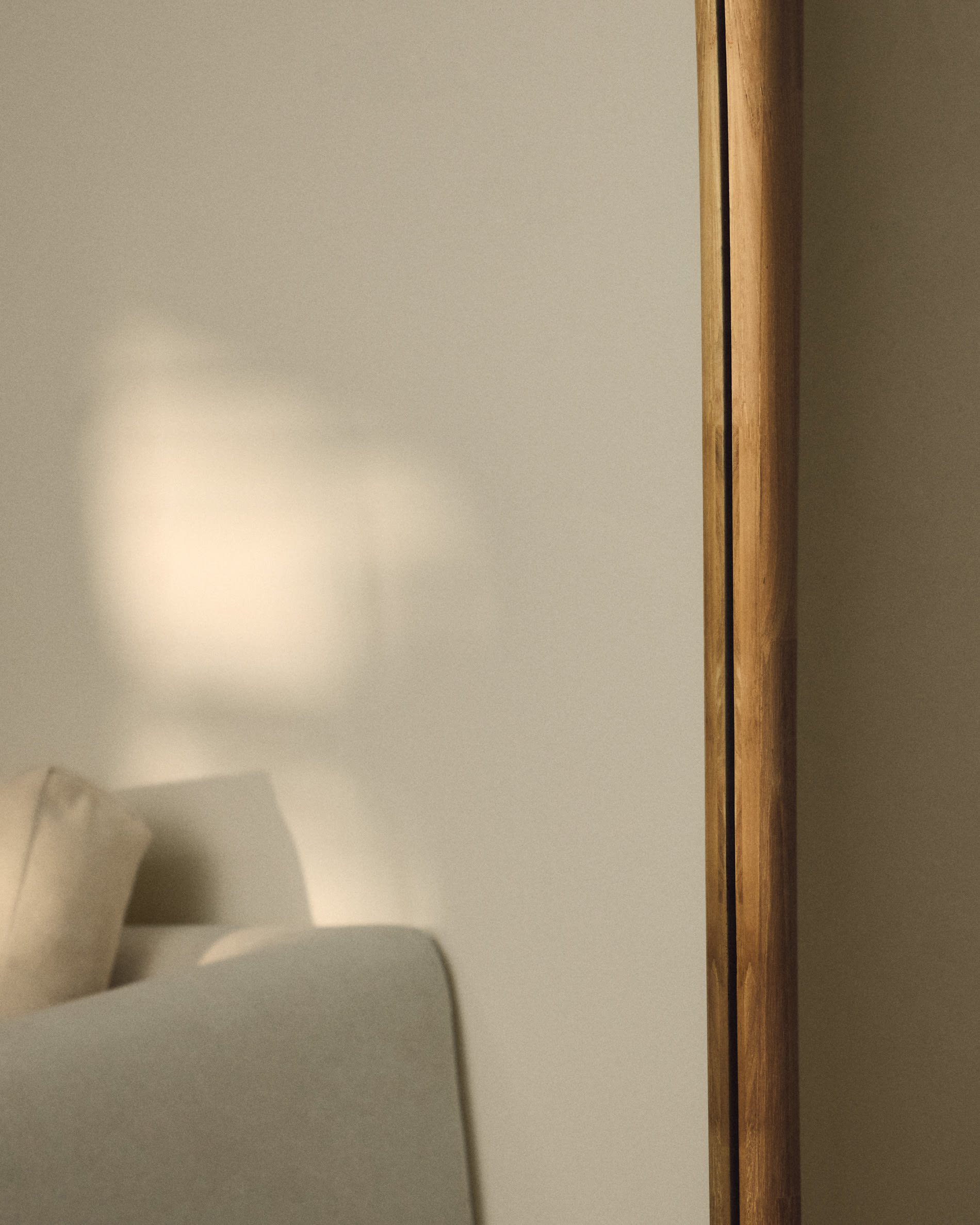 Alura teak wood mirror 94.6 x 192.1cm FSC 100%