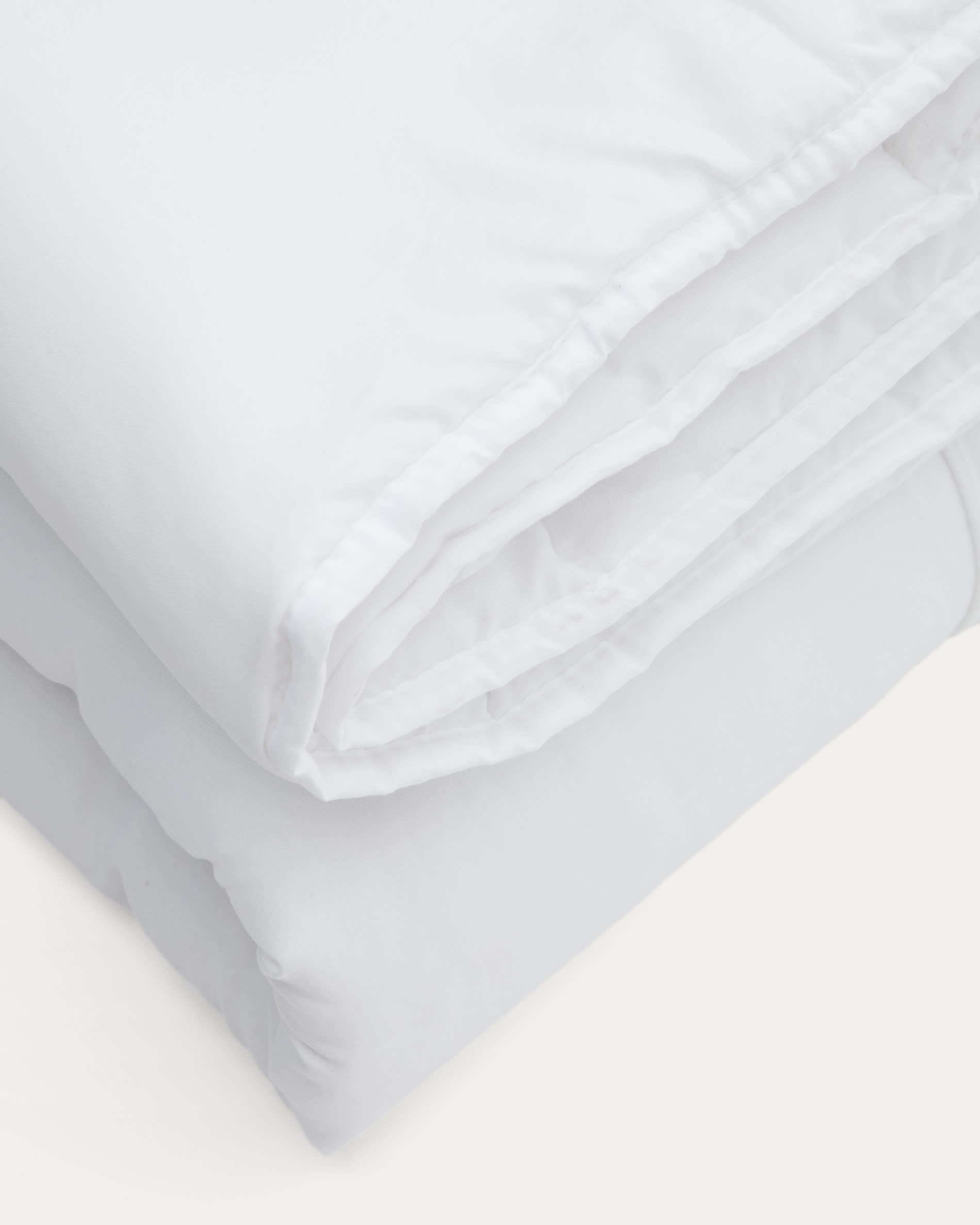 Mistral 250gsm microfibre duvet for 180cm bed made in Spain