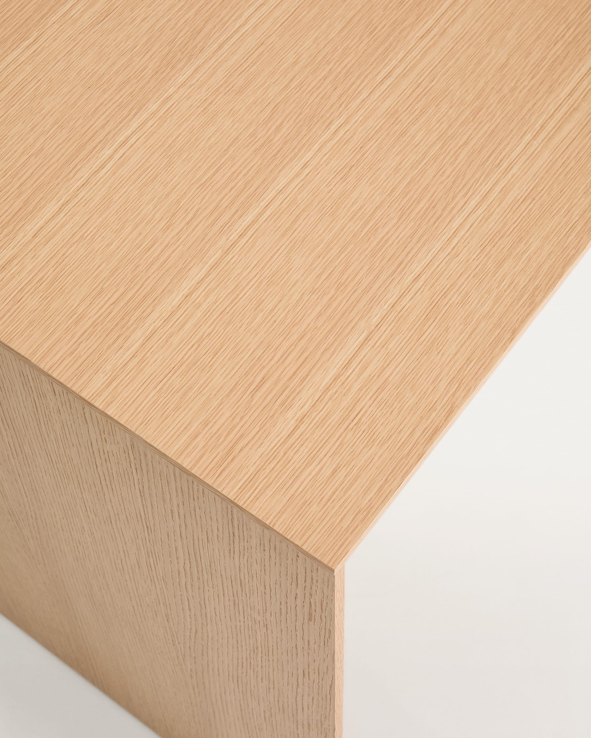 Litto work desk in oak veneer FSC Mix Credit 140 x 60 cm