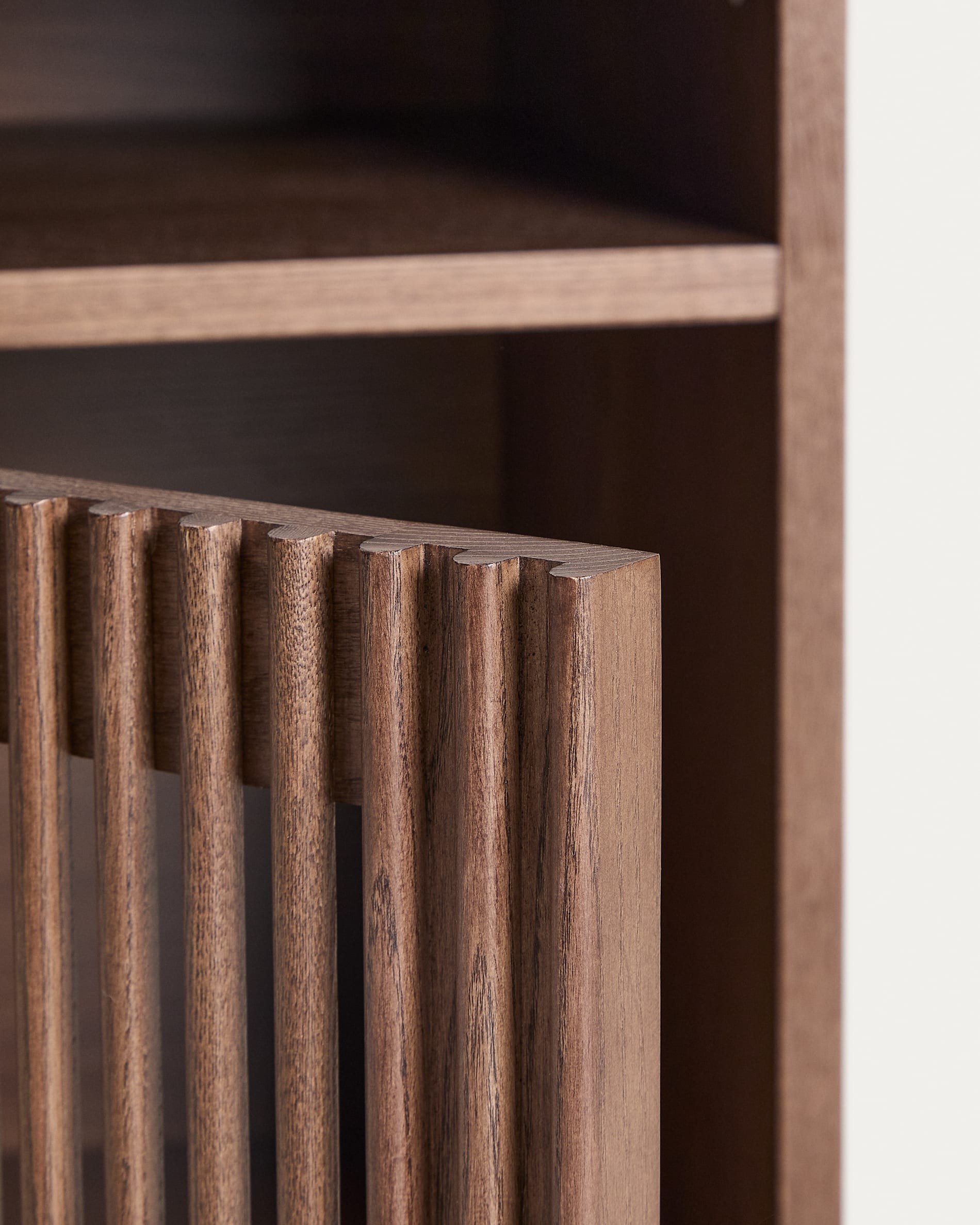 Beyla bedside table in ash veneer and solid ash wood with walnut finish 53 x 62.5cm FSC 100%