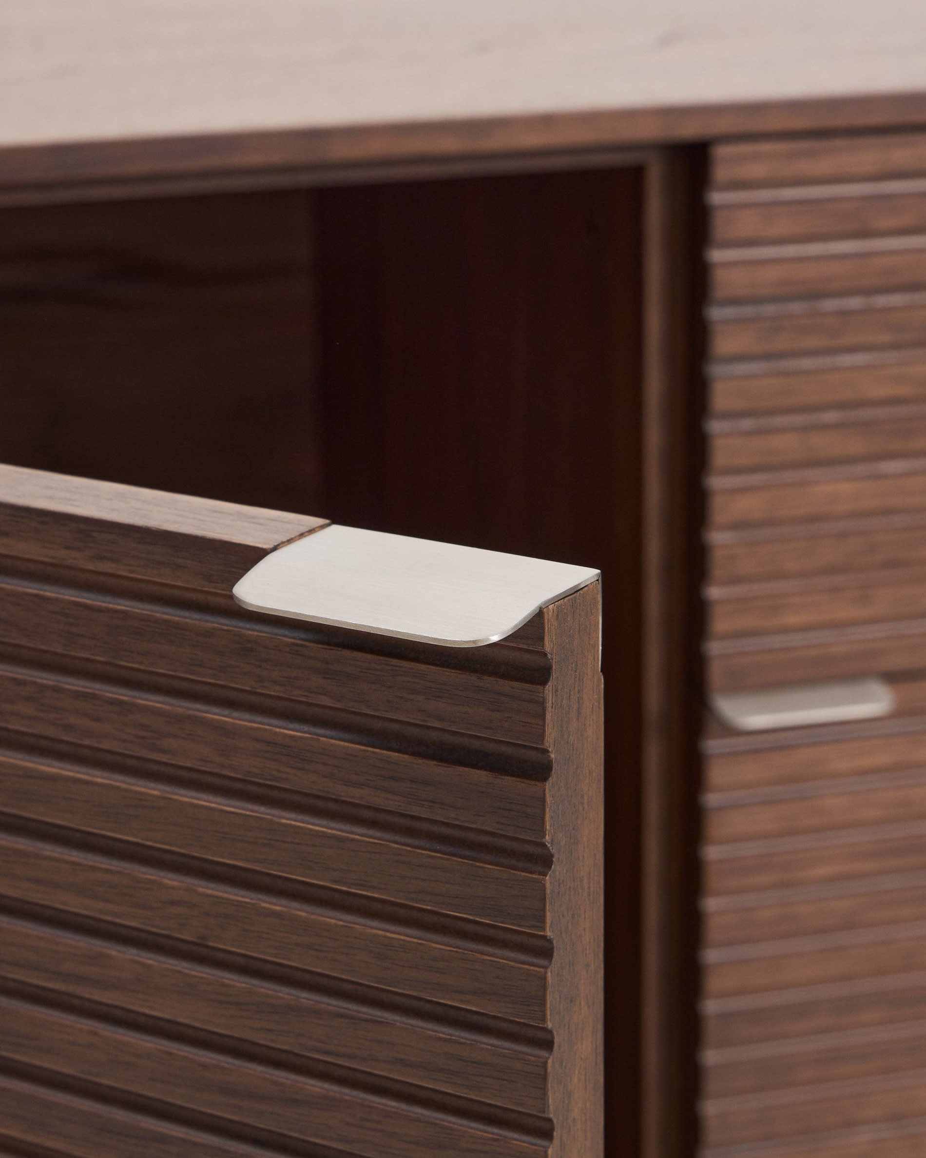 Norlen sideboard with 4 doors and 2 drawers in walnut veneer FSC Mix Credit 194.5 x 78 cm
