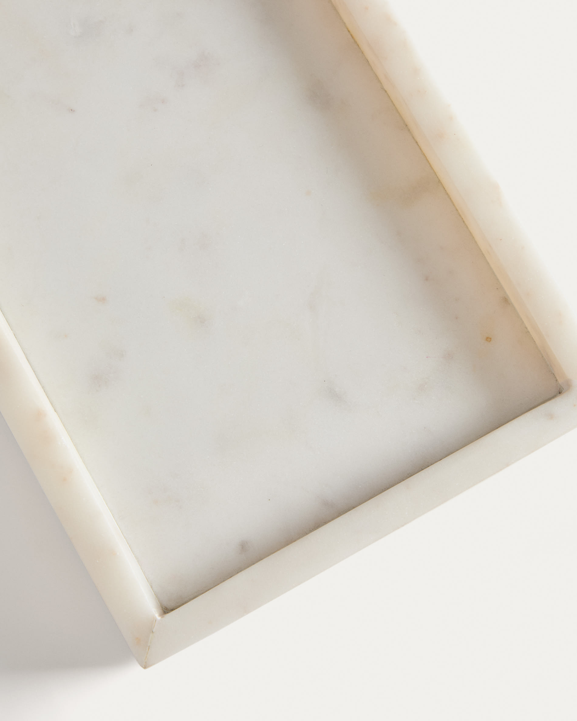 Serela tray in white marble 35 x 18 cm