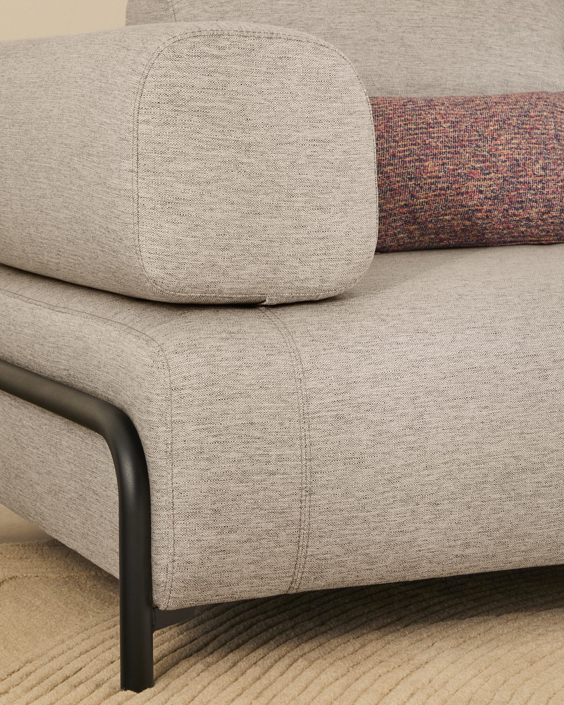 Compo 2-seater greige sofa with black metal frame 200 cm FSC Mix Credit