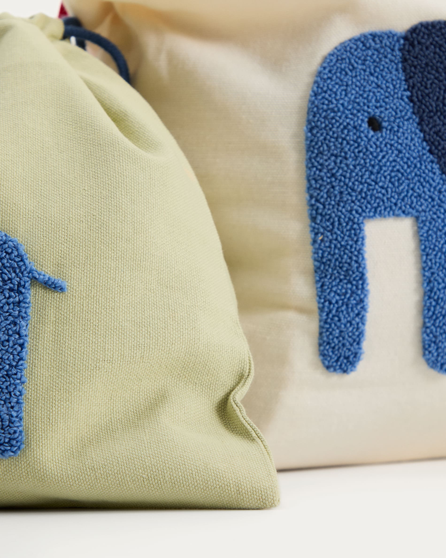 Tandani set of 2 beige and green cotton bags with embroidered blue elephant