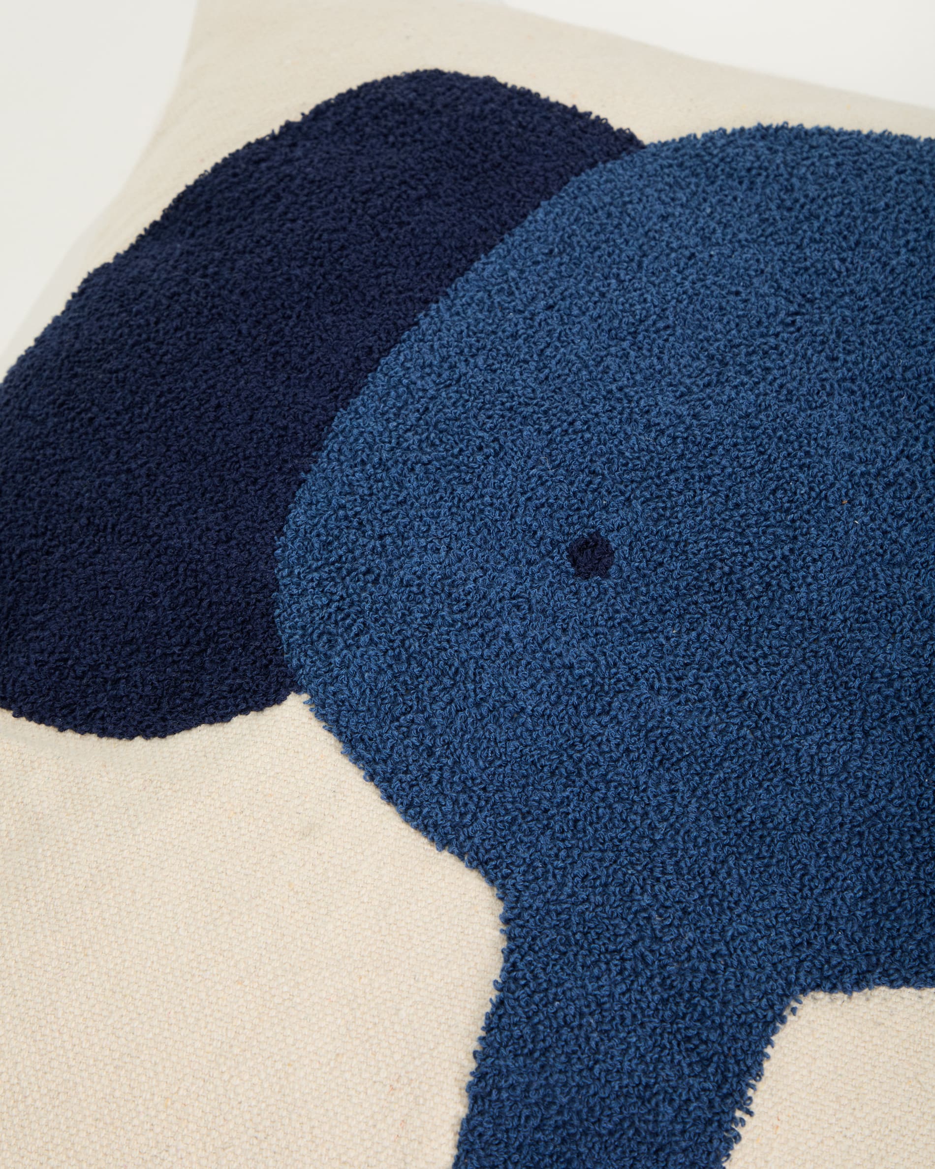 Tandani beige cotton floor cushion cover with blue elephant 70 x 70 cm