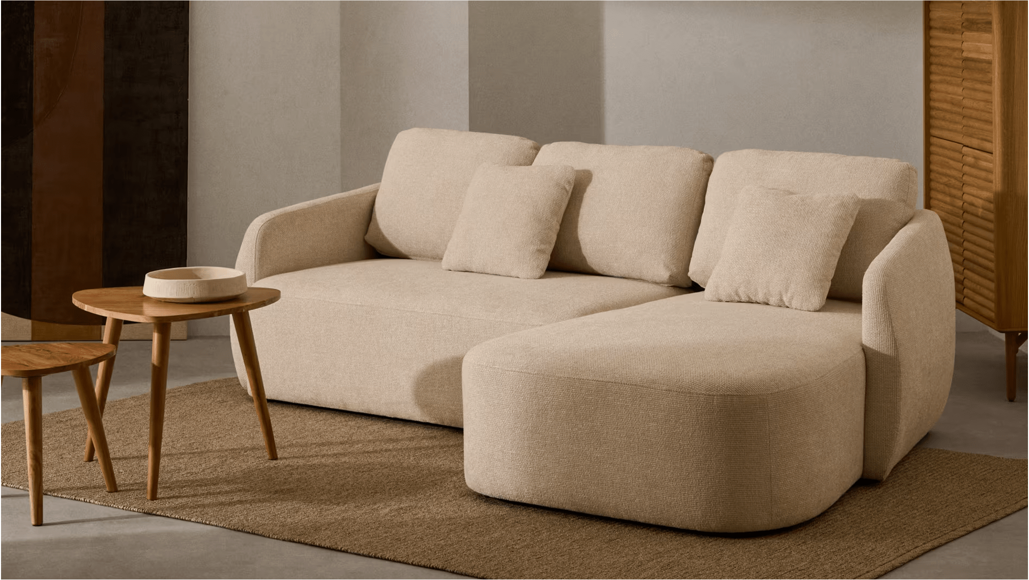 page.sofas.collections_name.laira