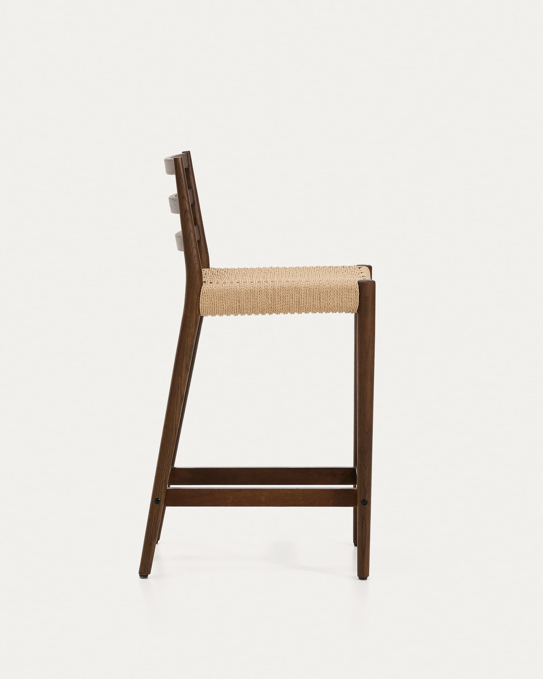 Analy stool with backrest in solid oak wood with walnut finish and rope seat, 65 cm, FSC Mix Credit