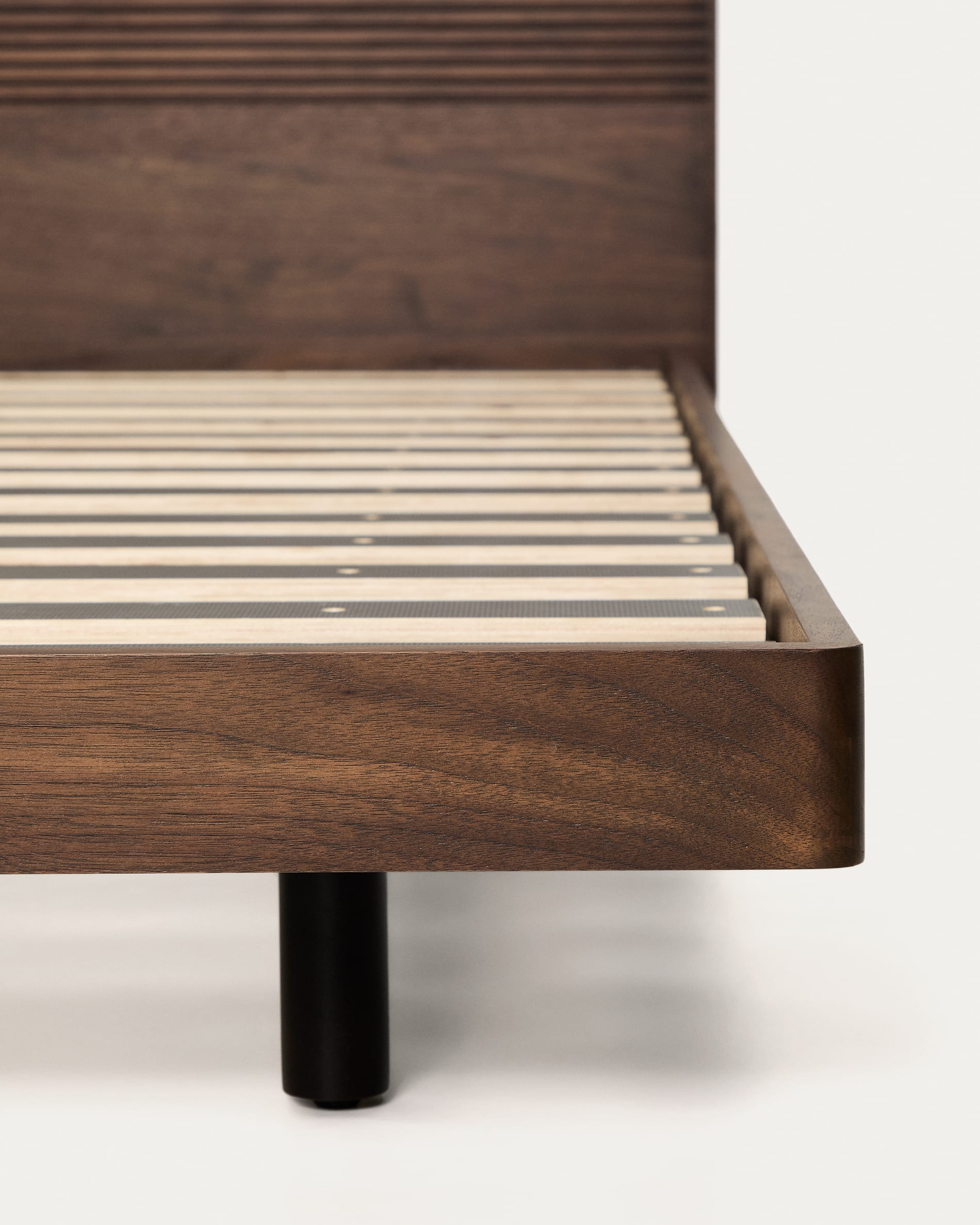 Norlen bed in walnut veneer with dark finish and LED light for 180 x 200 cm mattress FSC Mix Credit