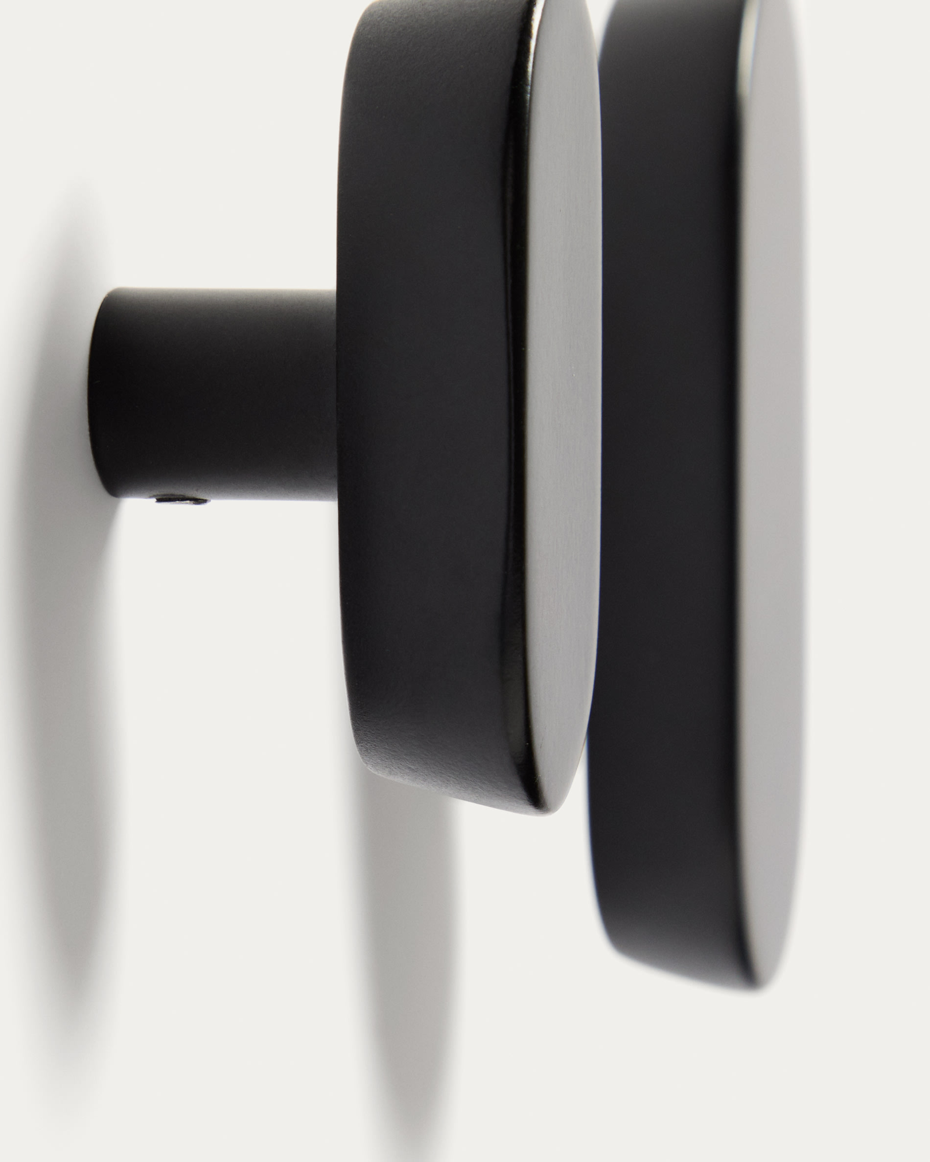Arely set of 2 solid beech wood hangers with black lacquer finish 6.5 cm/10 cm