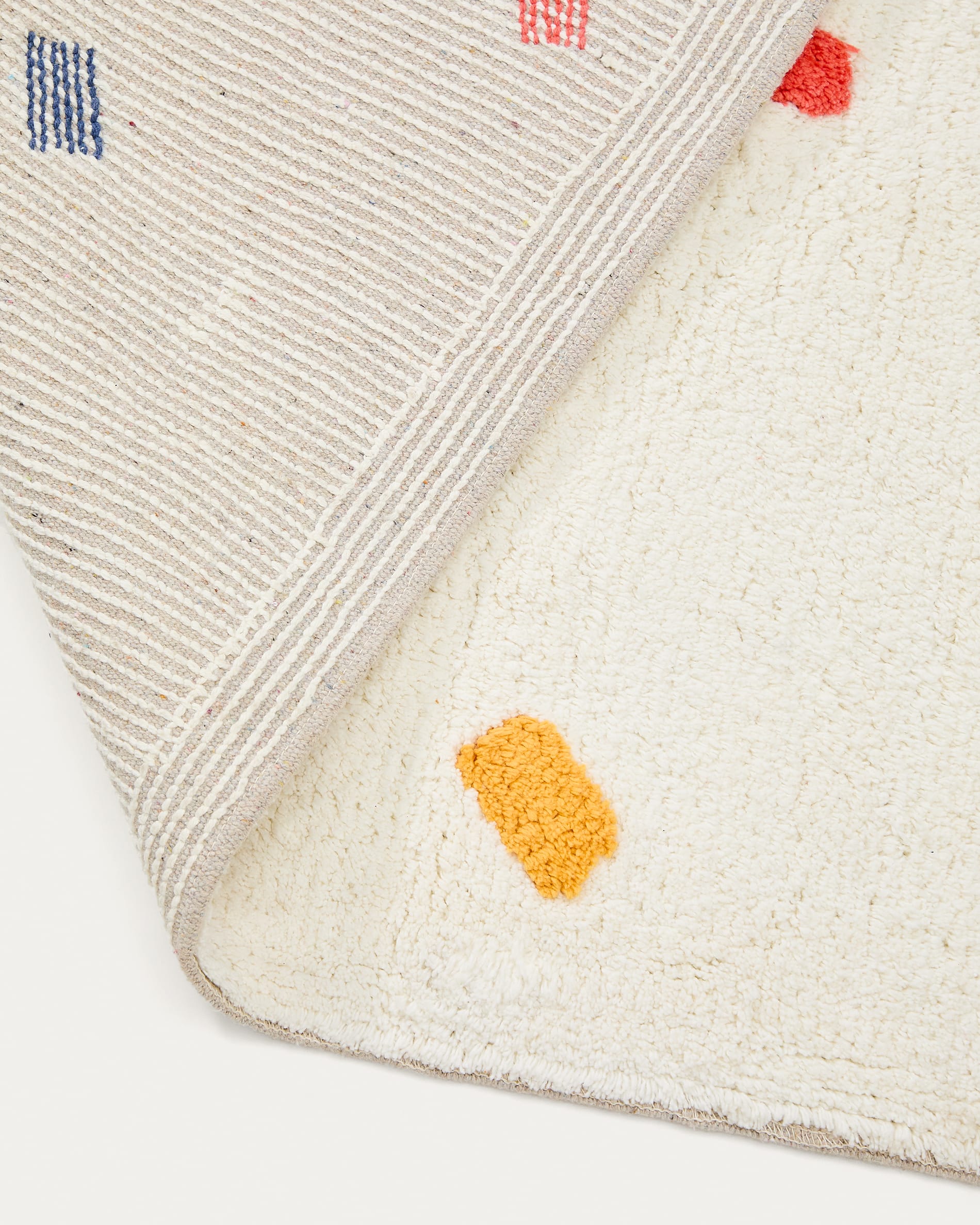 Epifania rug 100% white cotton with multicolour dots 90 x 150 cm