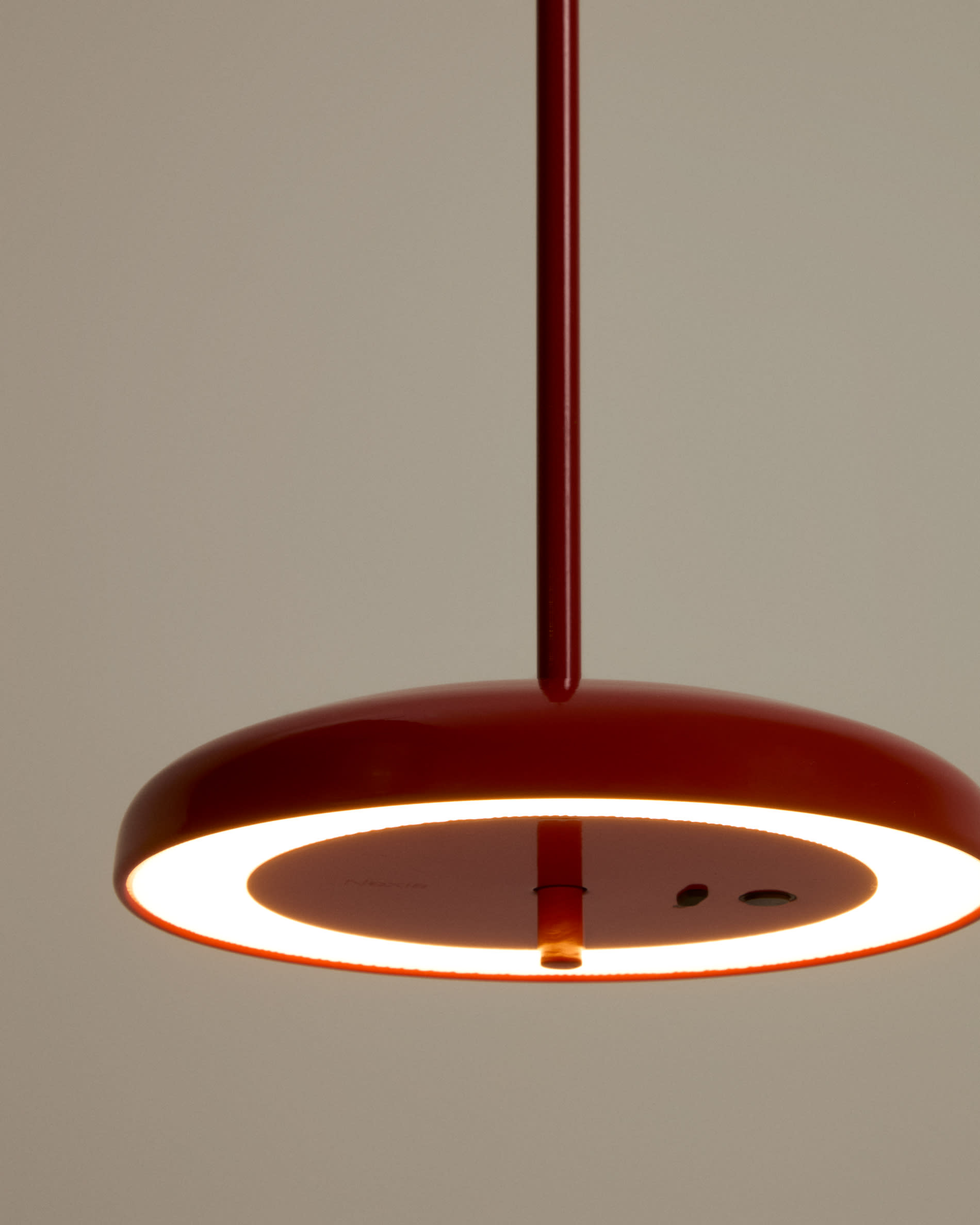 Porte red aluminium portable ceiling lamp Ø 16 cm