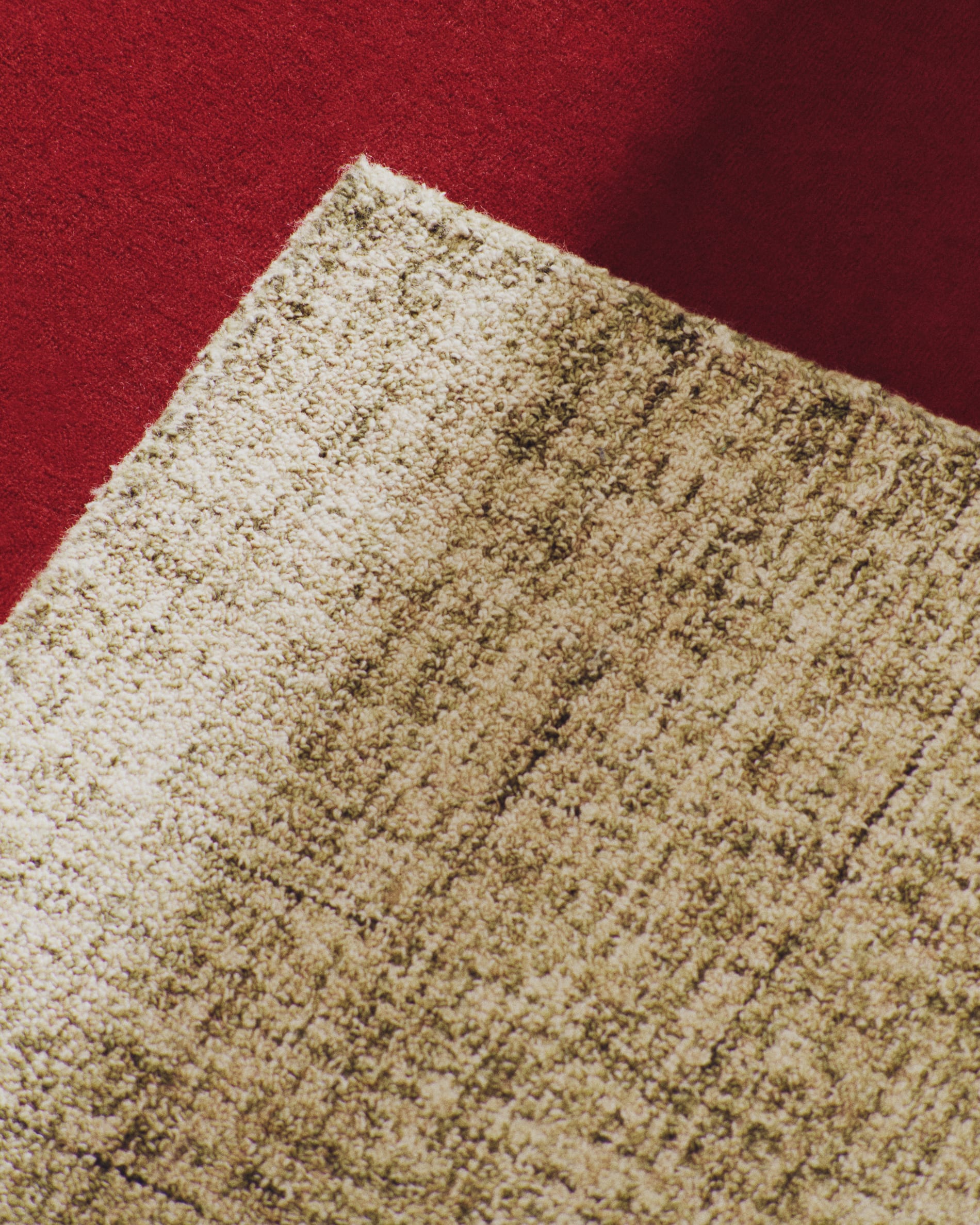 Zarn mini bouclé effect wool blend rug 200 x 300cm