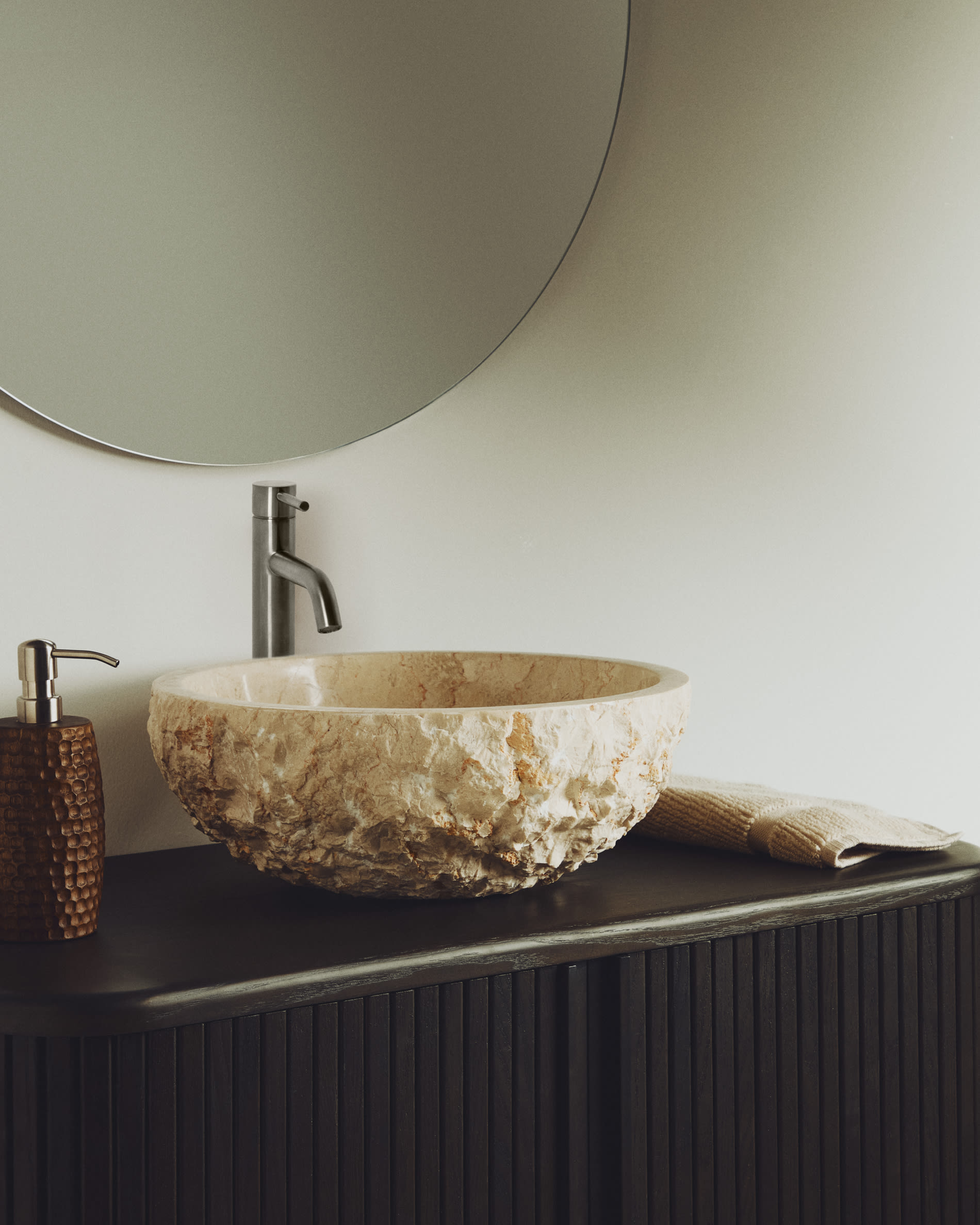 Orvane beige marble countertop washbasin Ø 35cm