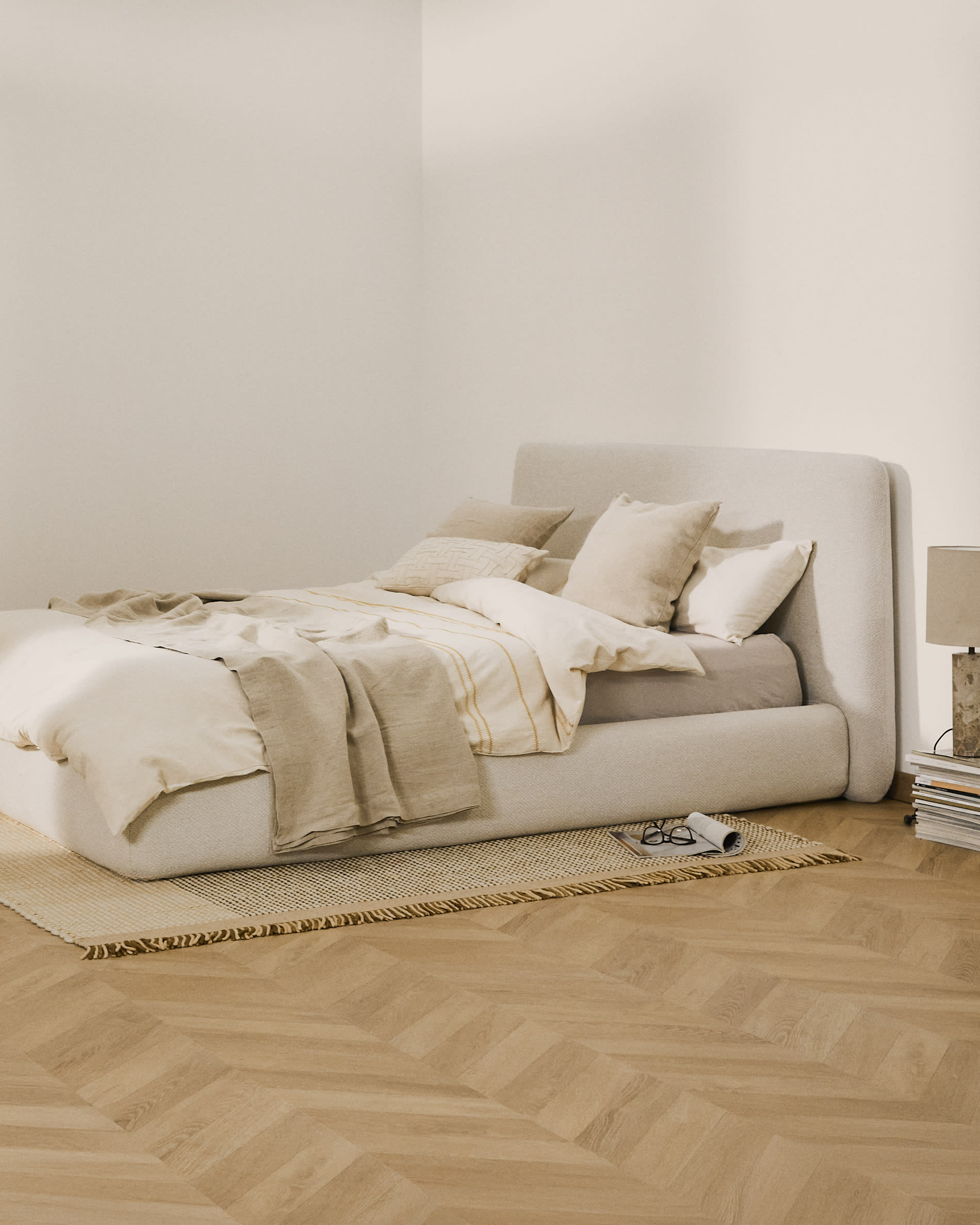 Martina bed with removable cover in ecru chenille for mattress 180 x 200cm