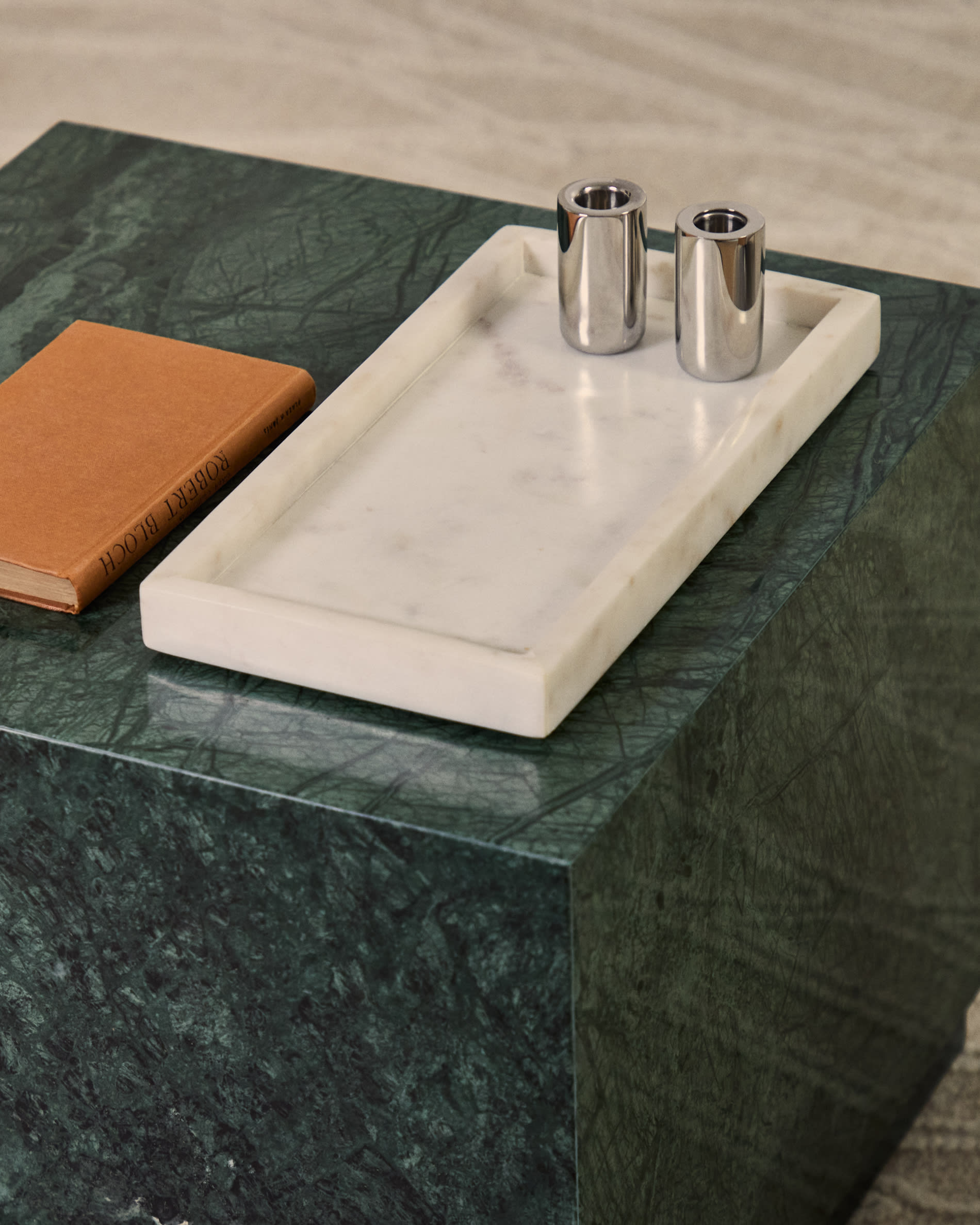 Serela tray in white marble 35 x 18 cm