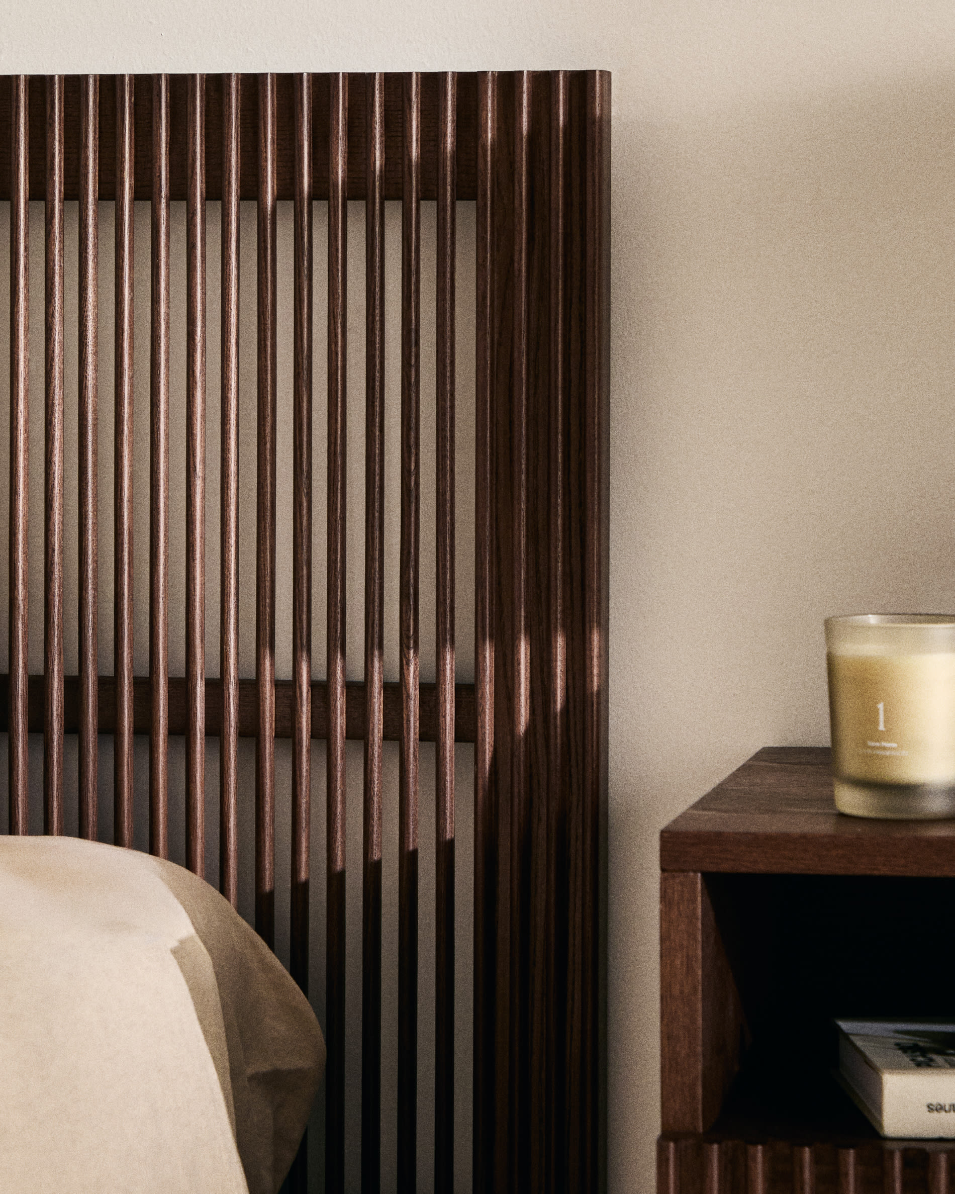 Beyla solid ash wood headboard with walnut finish for a bed up to 160 cm FSC 100%