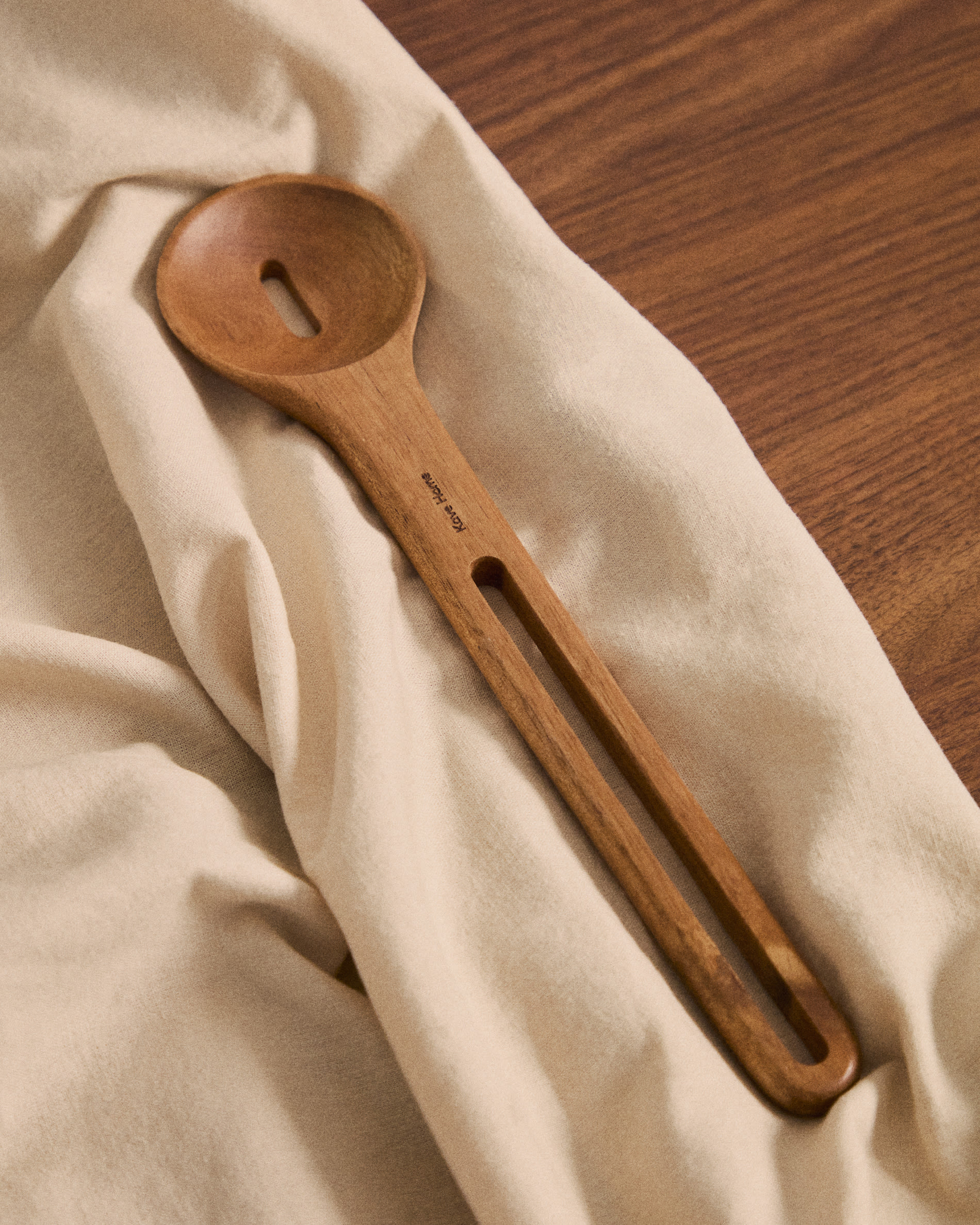 Blera kitchen utensil in acacia wood FSC 100%