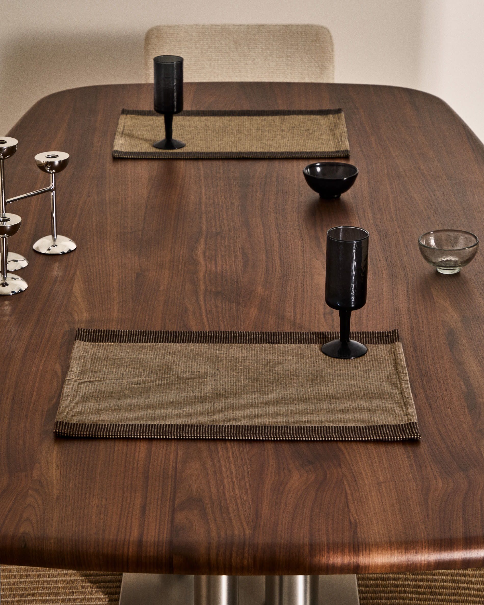 Briven set of 2 black 100% cotton tablecloths 35 x 50cm