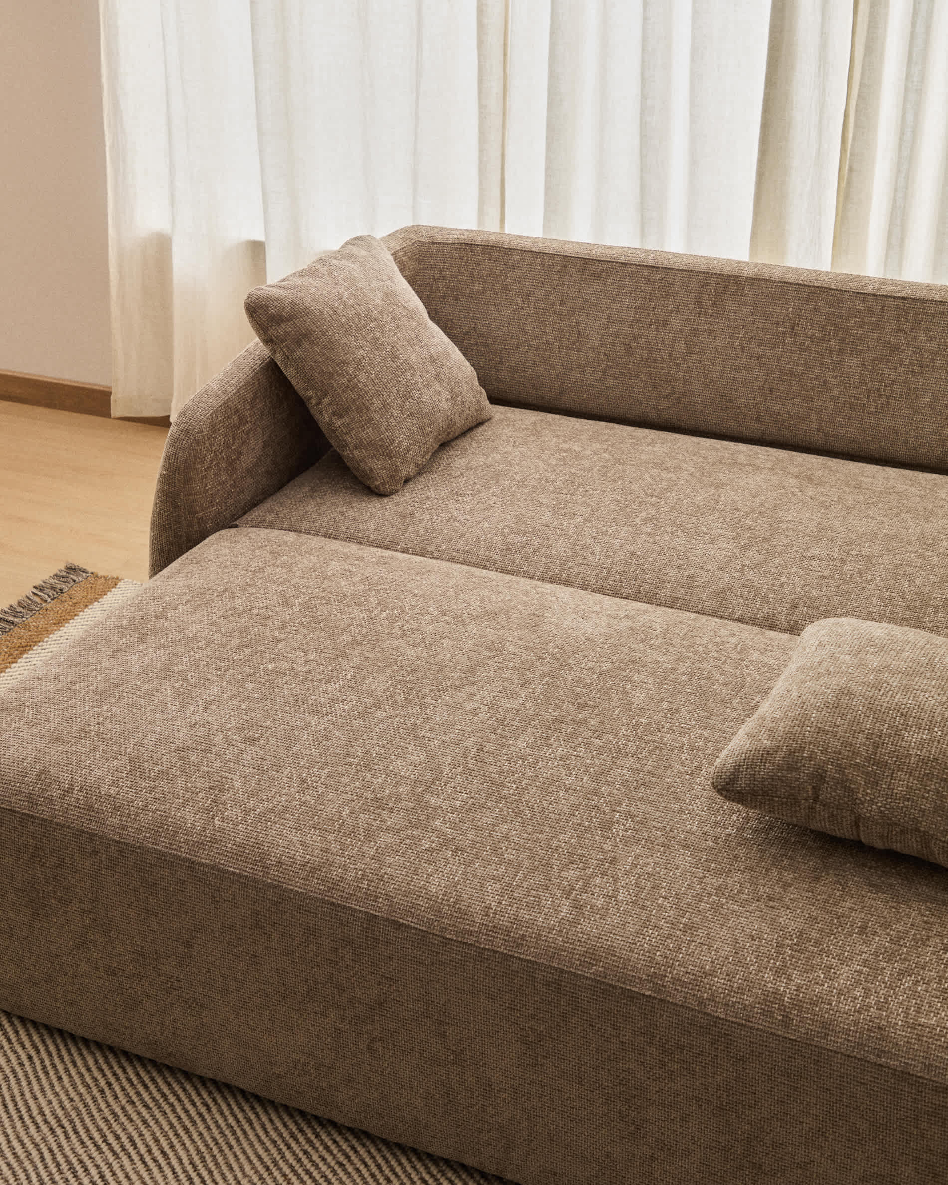 Laira 3-seater sofa bed in taupe chenille 218cm FSC Mix Credit