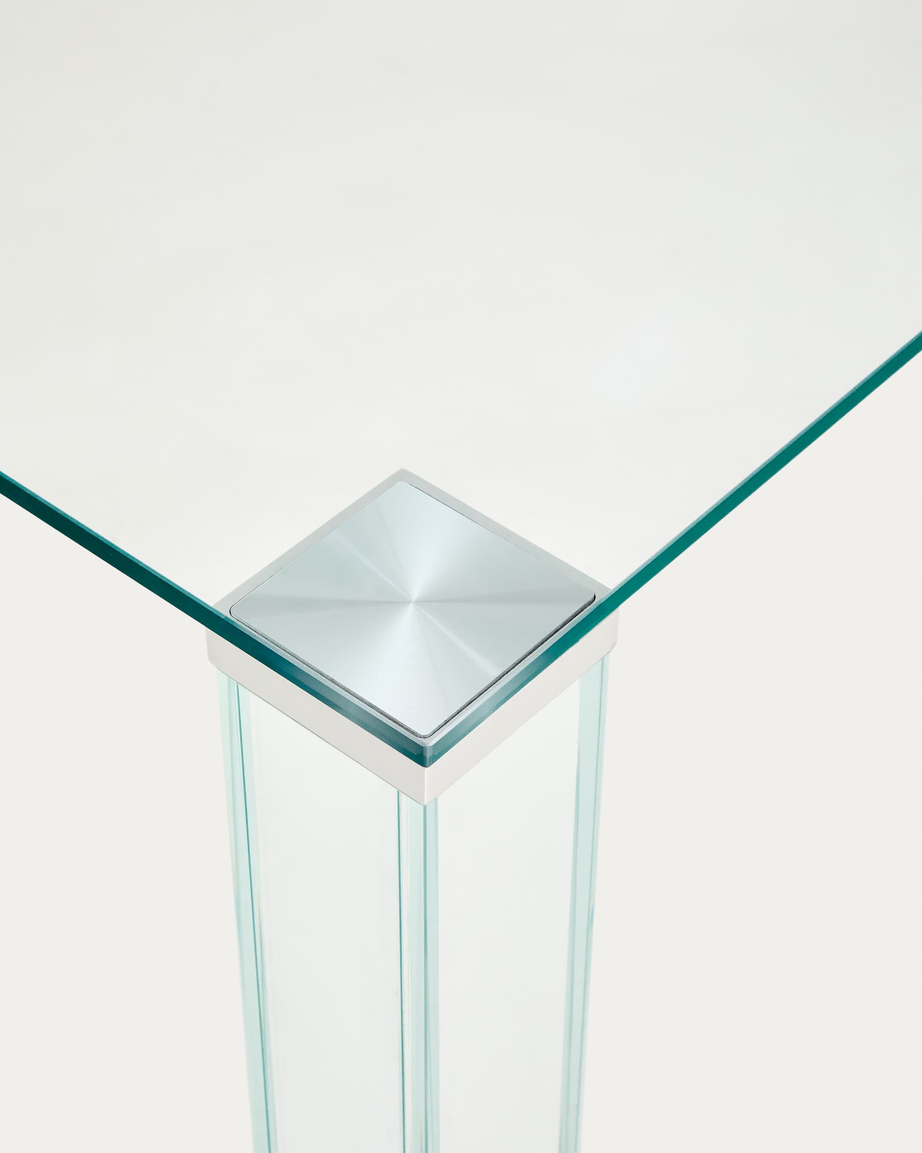 Adularia table in clear tempered glass 200 x 100cm
