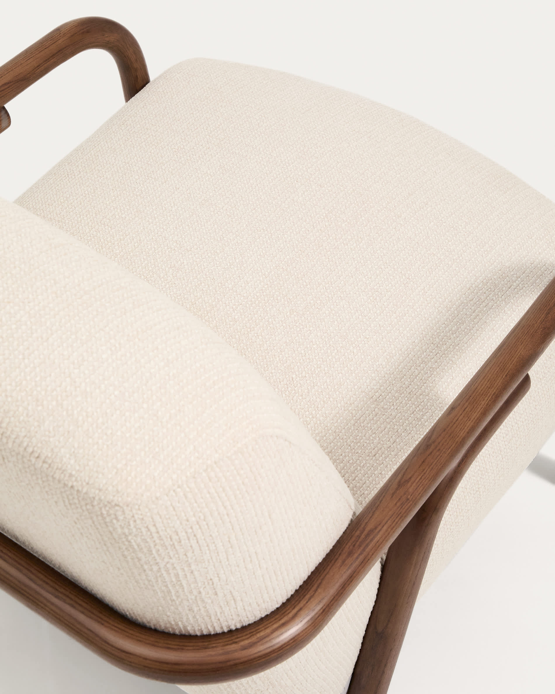 Sylo armchair in beige chenille and solid ash wood with walnut-coloured finish FSC 100%