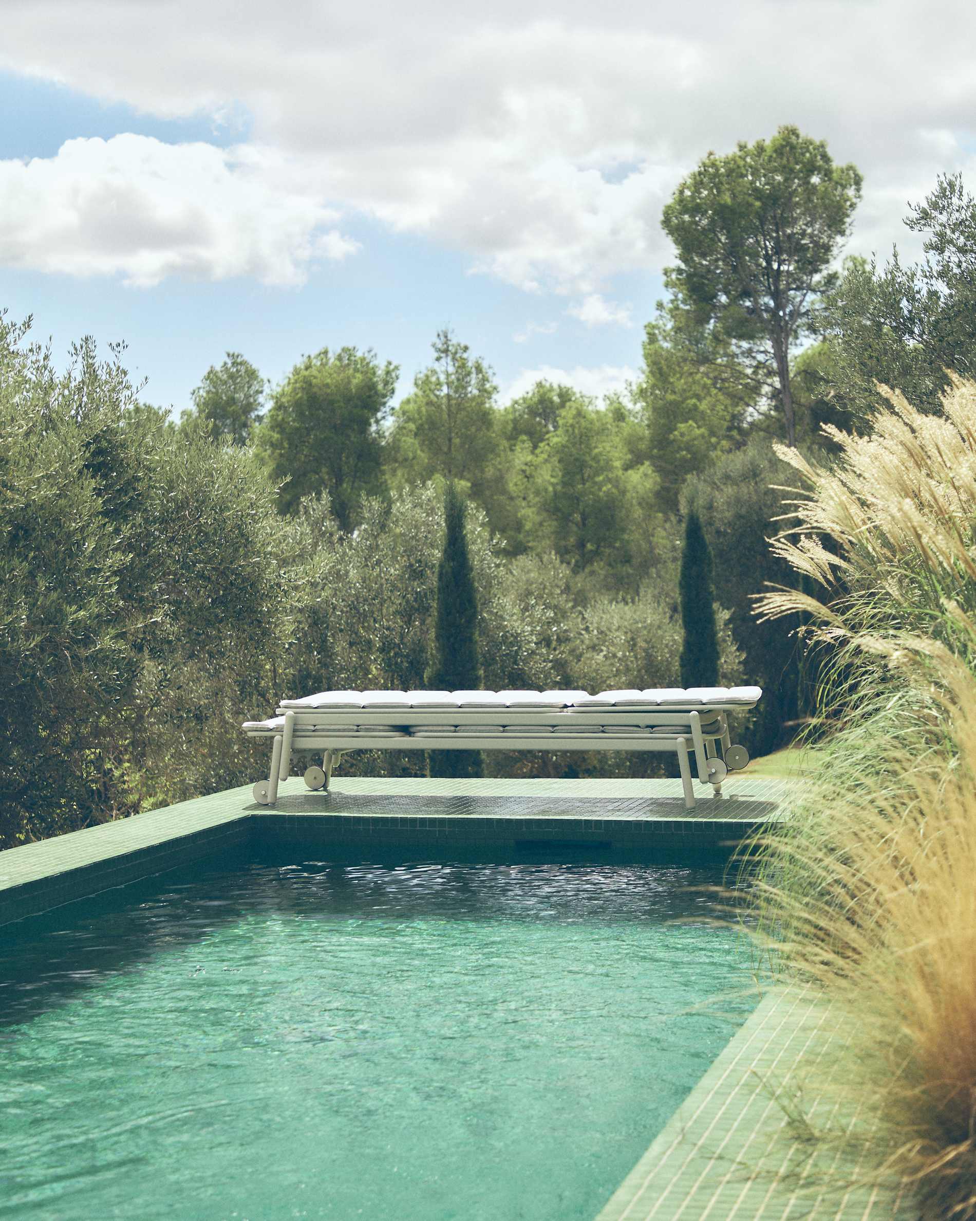 Iria protective cover for outdoor furniture max. 75 x 205 cm